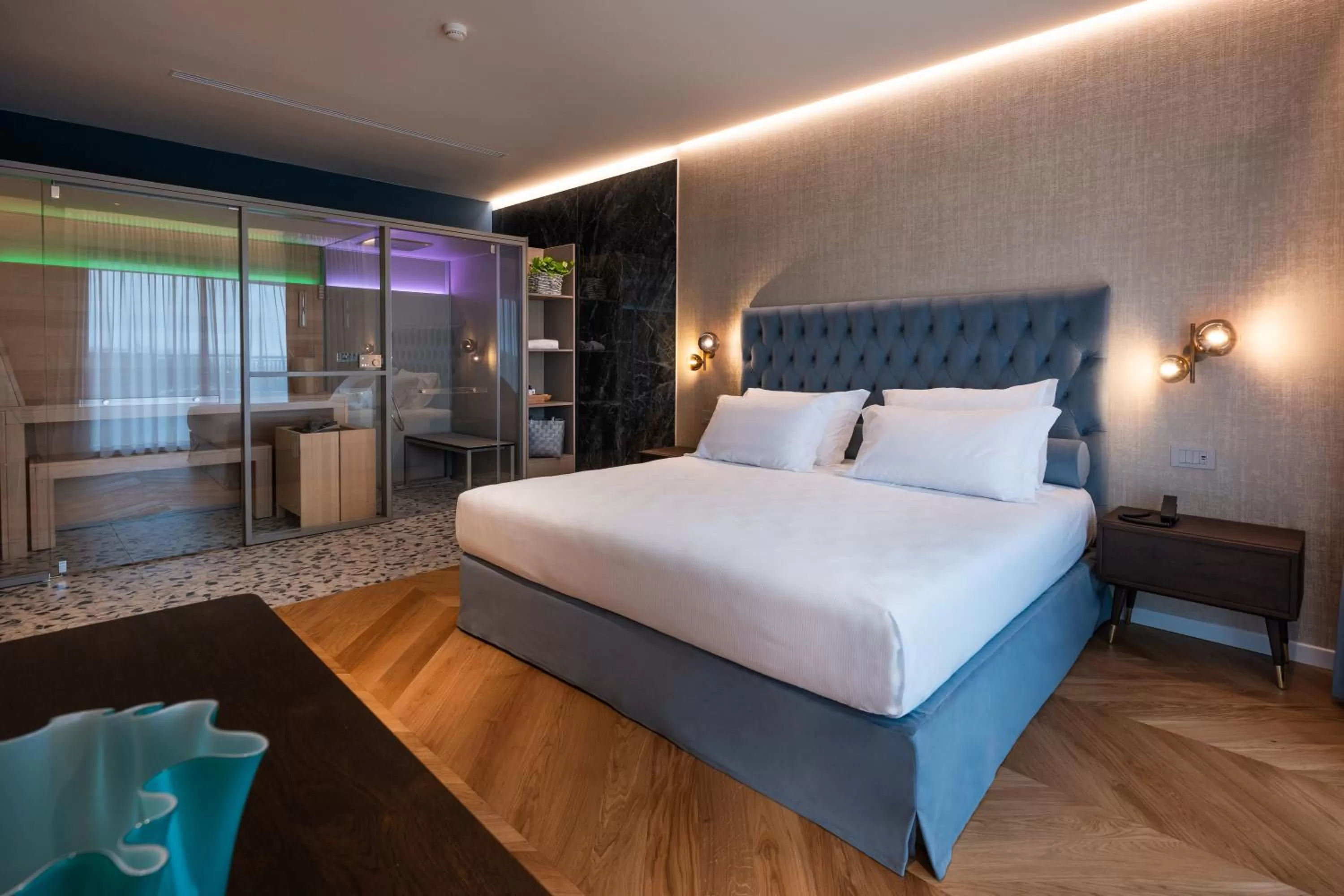 Sauna, Bed in Savoy Beach Hotel & Thermal Spa