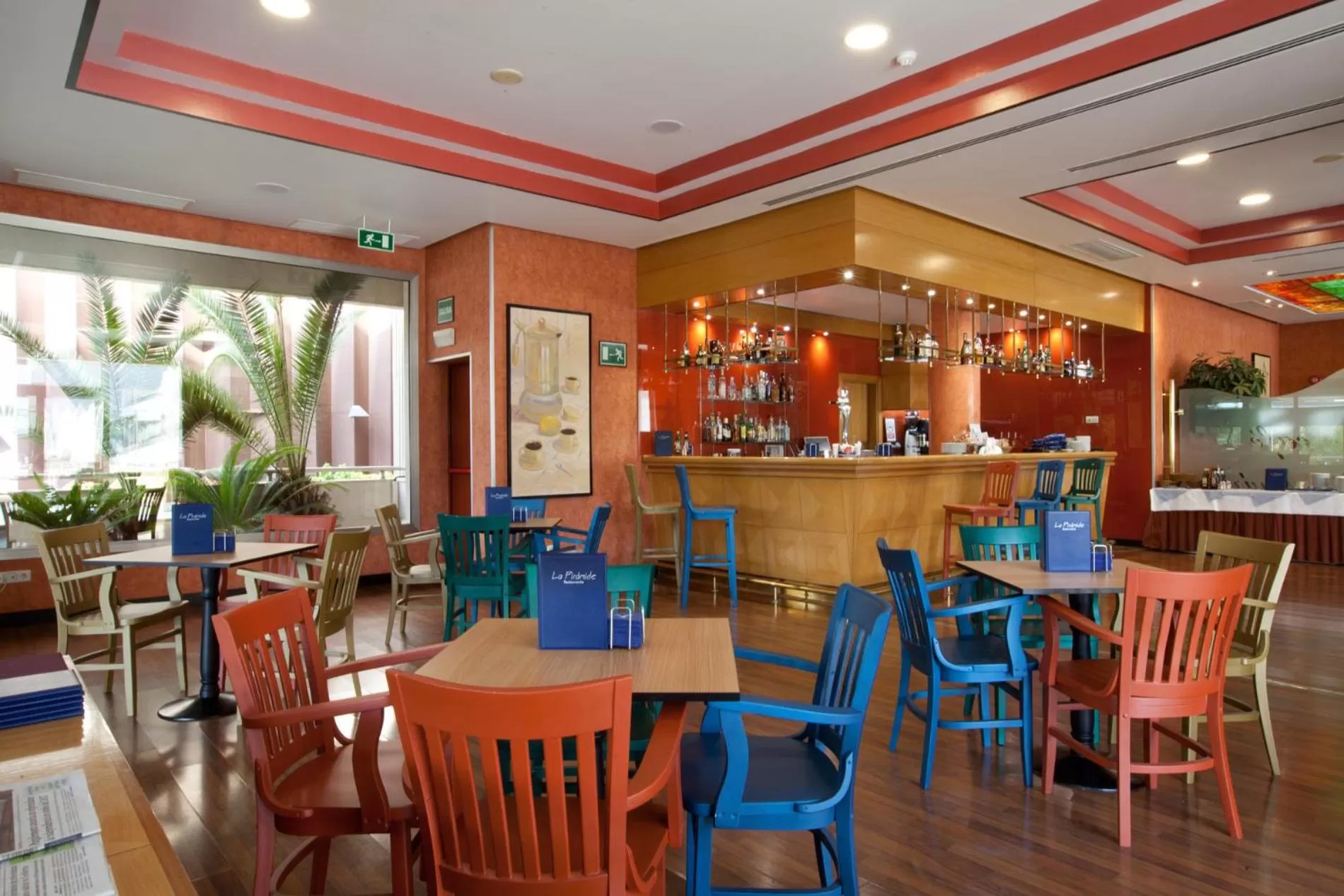 Communal lounge/ TV room in Hotel Villamadrid