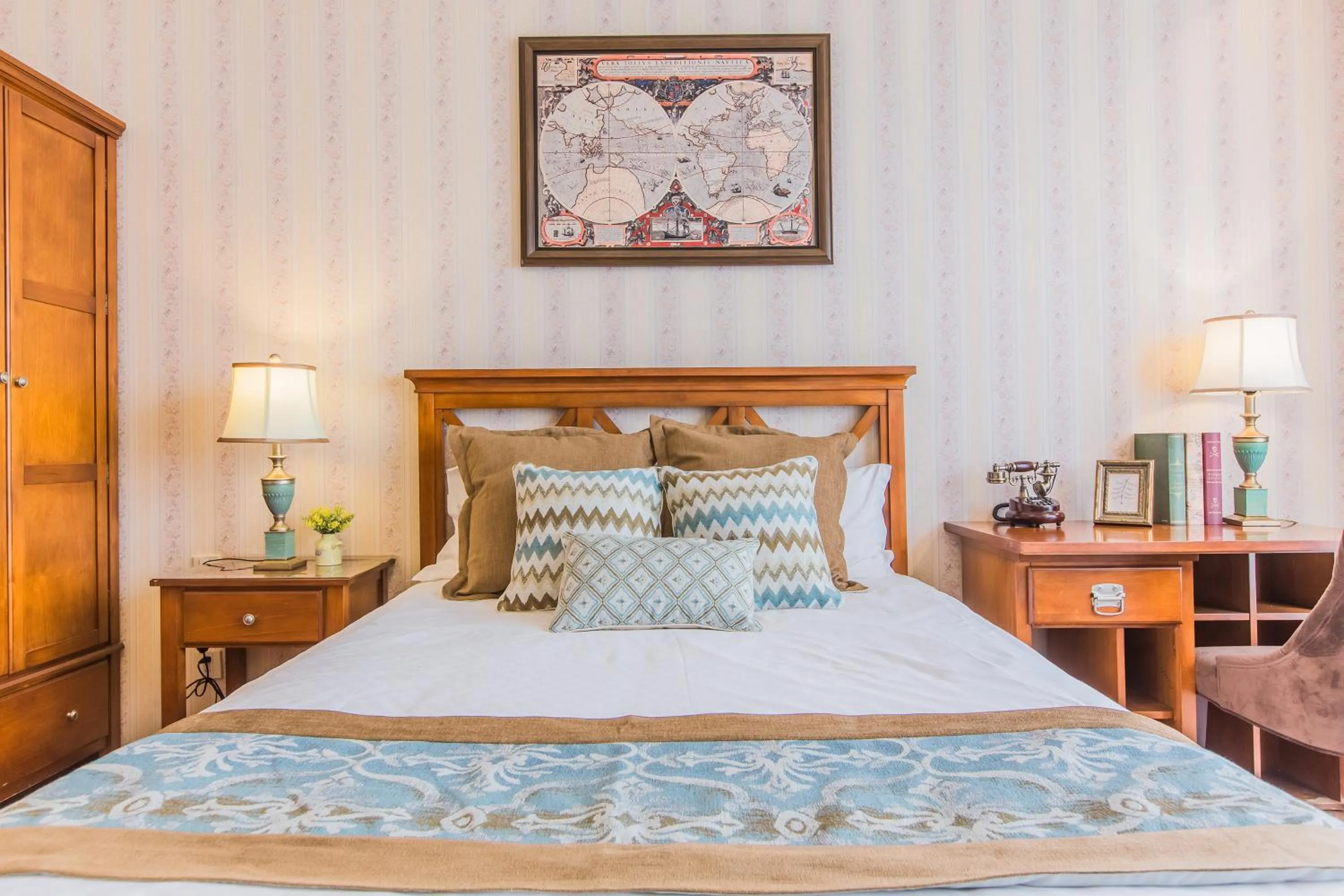 Bed in Westlake 7 Service Apartment