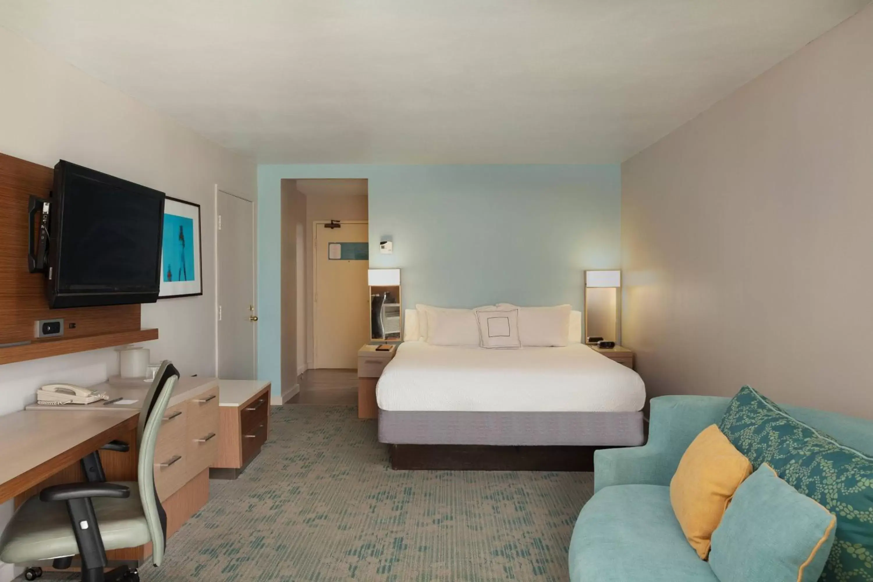 King Room with Sofa Bed, Ocean and Pool View, Mobility and Hearing Accessible Tub in Courtyard by Marriott Isla Verde Beach Resort King Room with Sofa Bed, Ocean and Pool View, Mobility and Hearing Accessible Tub in Courtyard by Marriott Isla Verde Beach Resort