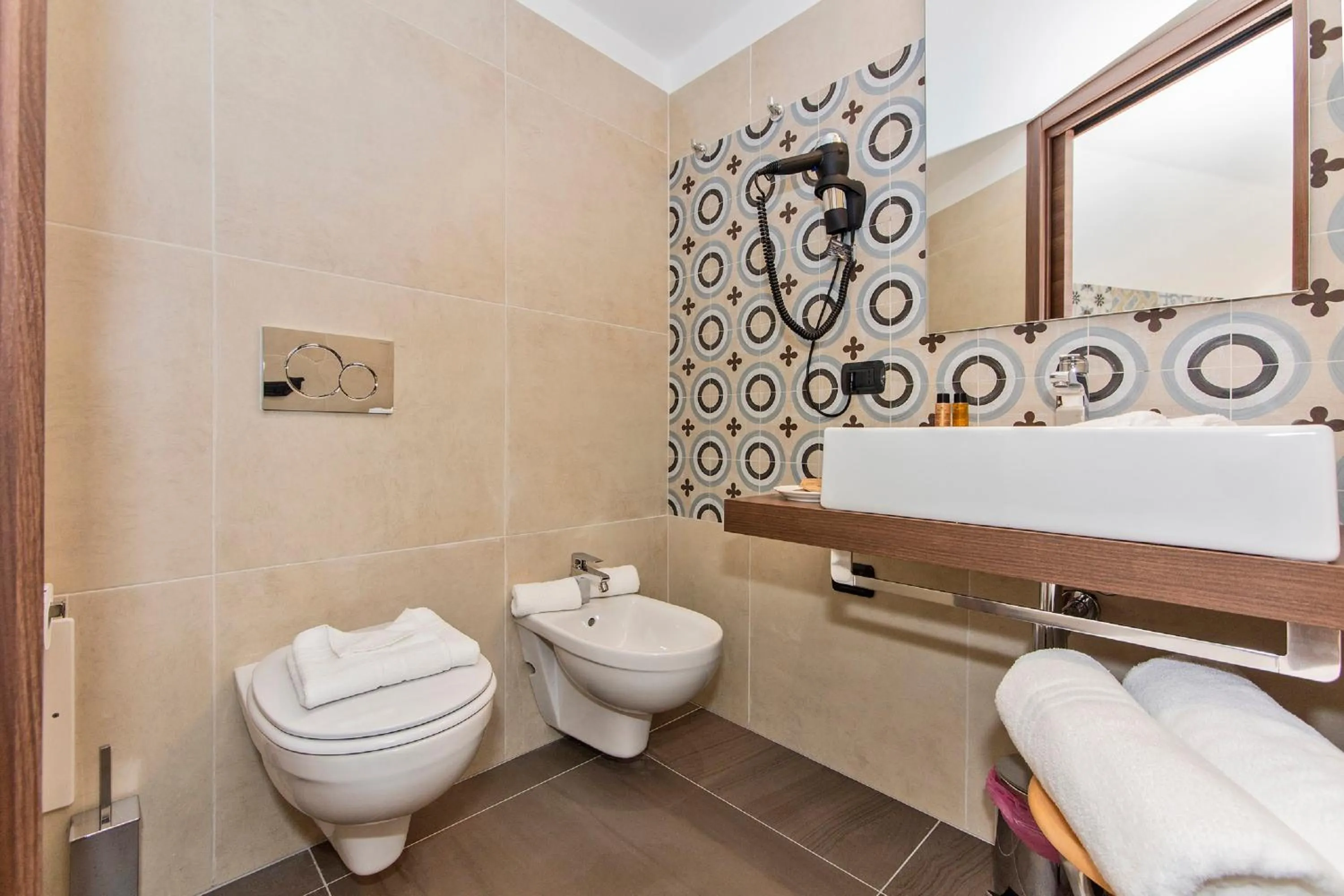 Bathroom in San Giorgio Palace Hotel Ragusa Ibla