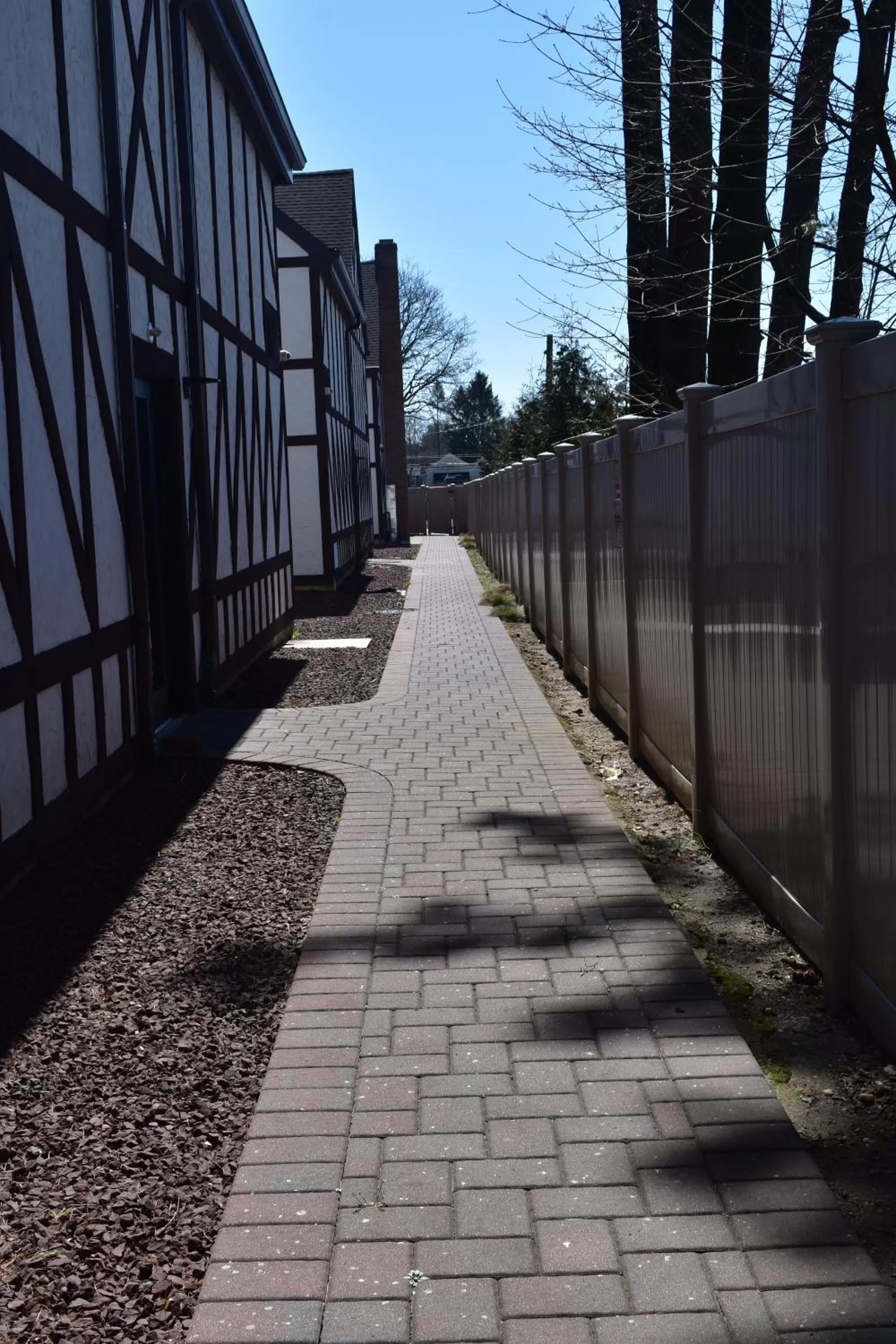 Property building in East Norwich Inn