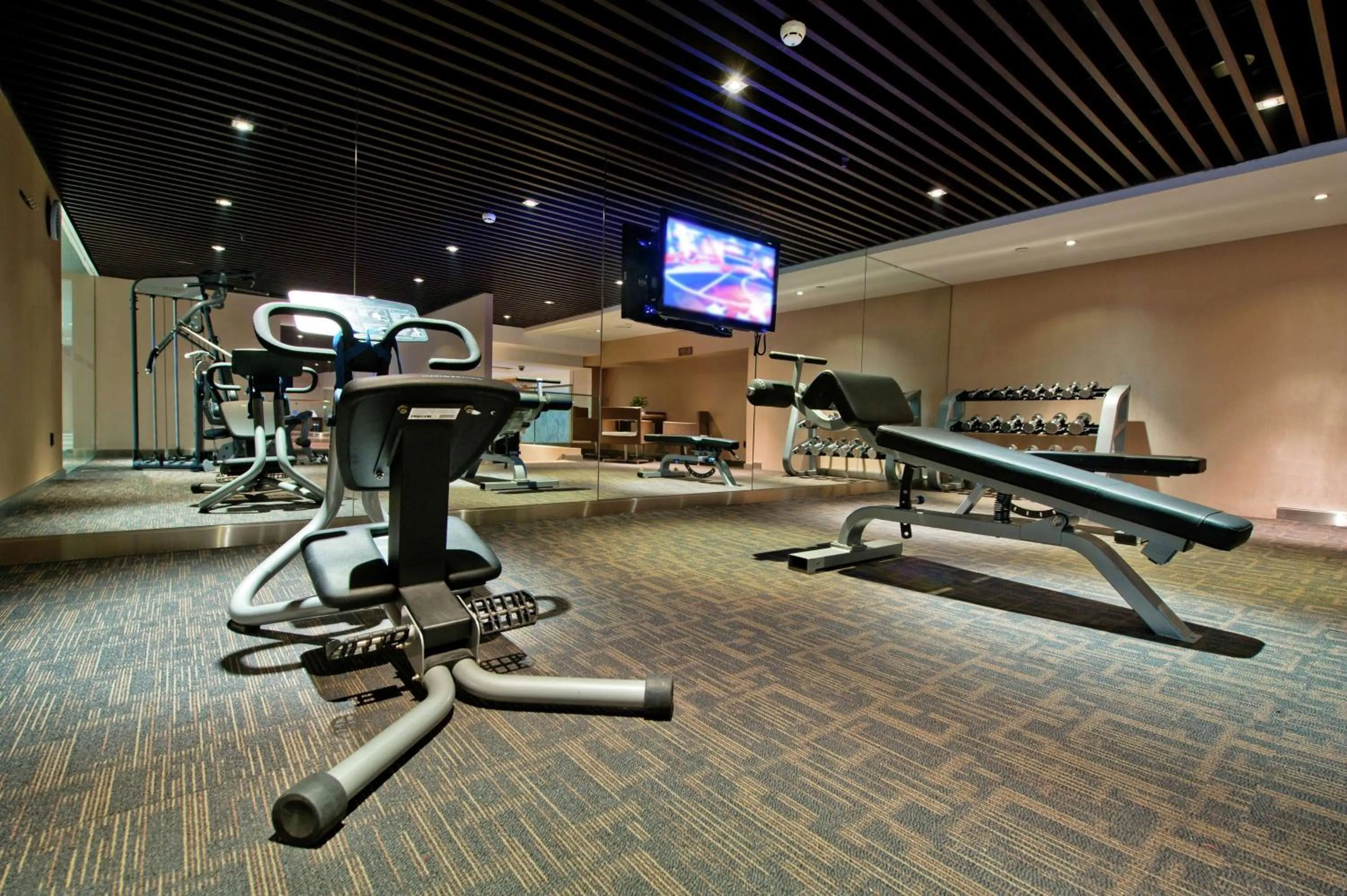 Fitness centre/facilities in DoubleTree by Hilton Chongqing - Guanyinqiao railway station
