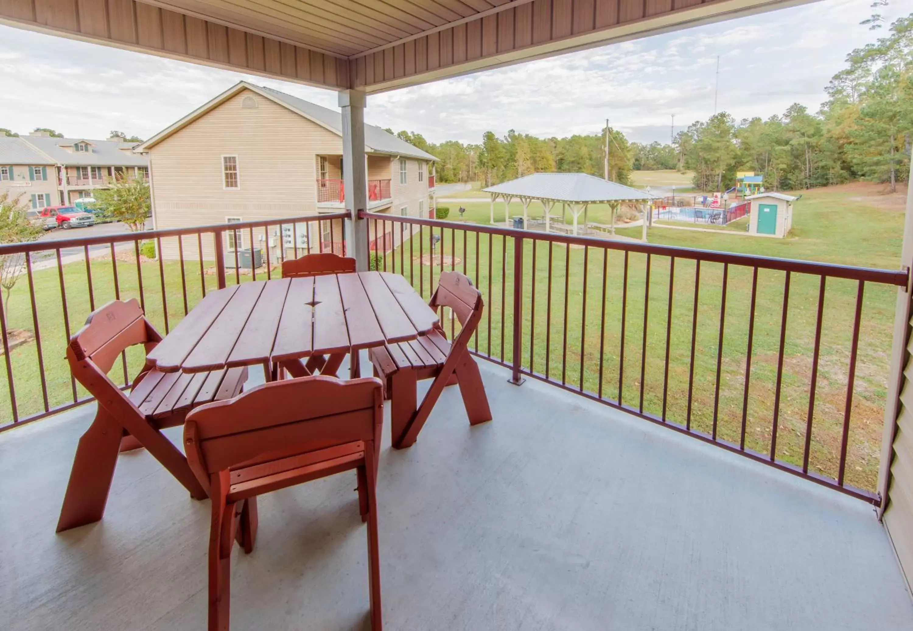 Two-Bedroom Villa Lodge 2 Queen Beds in Holiday Inn Club Vacations Piney Shores Resort at Lake Conroe Two-Bedroom Villa Lodge 2 Queen Beds in Holiday Inn Club Vacations Piney Shores Resort at Lake Conroe