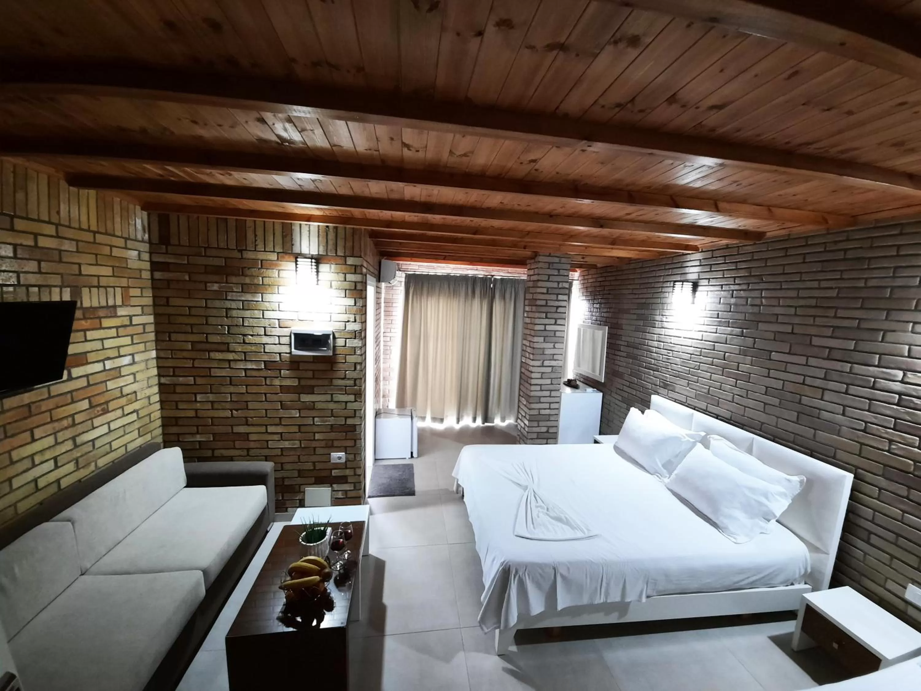 Photo of the whole room, Bed in Hotel Piccolino