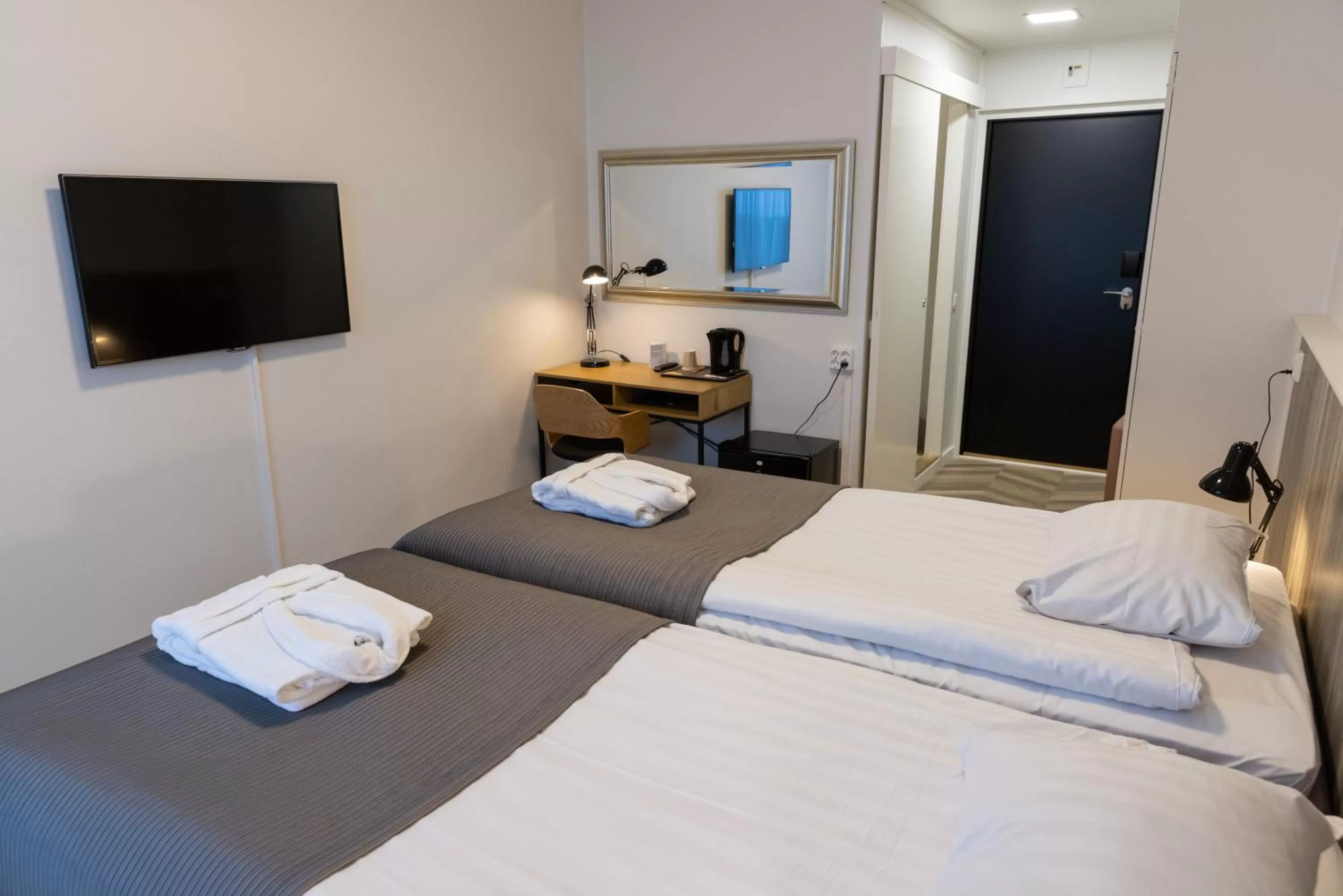 Photo of the whole room, Bed in Hotel Amado