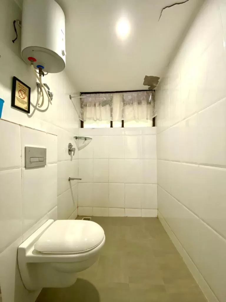 Bathroom in Red Earth - Gokarna