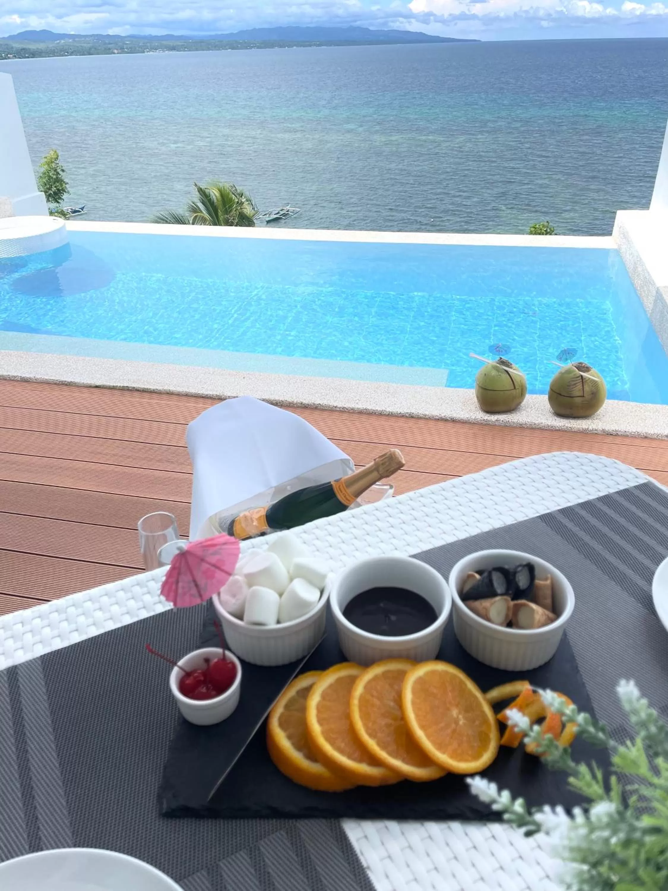 Swimming pool in Epic Suites Bohol ADULTS ONLY