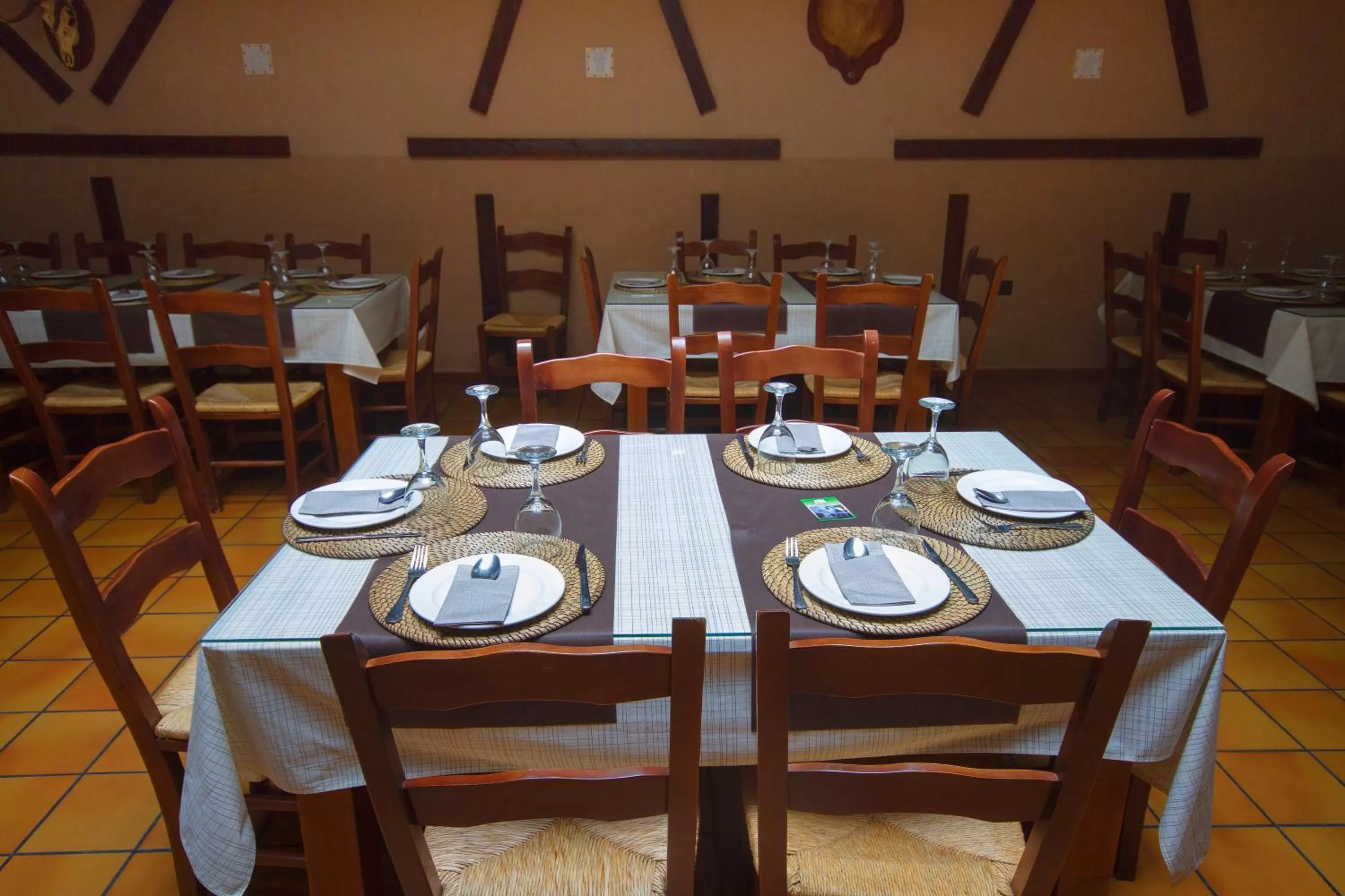 Restaurant/Places to Eat in Hotel El Tabanco