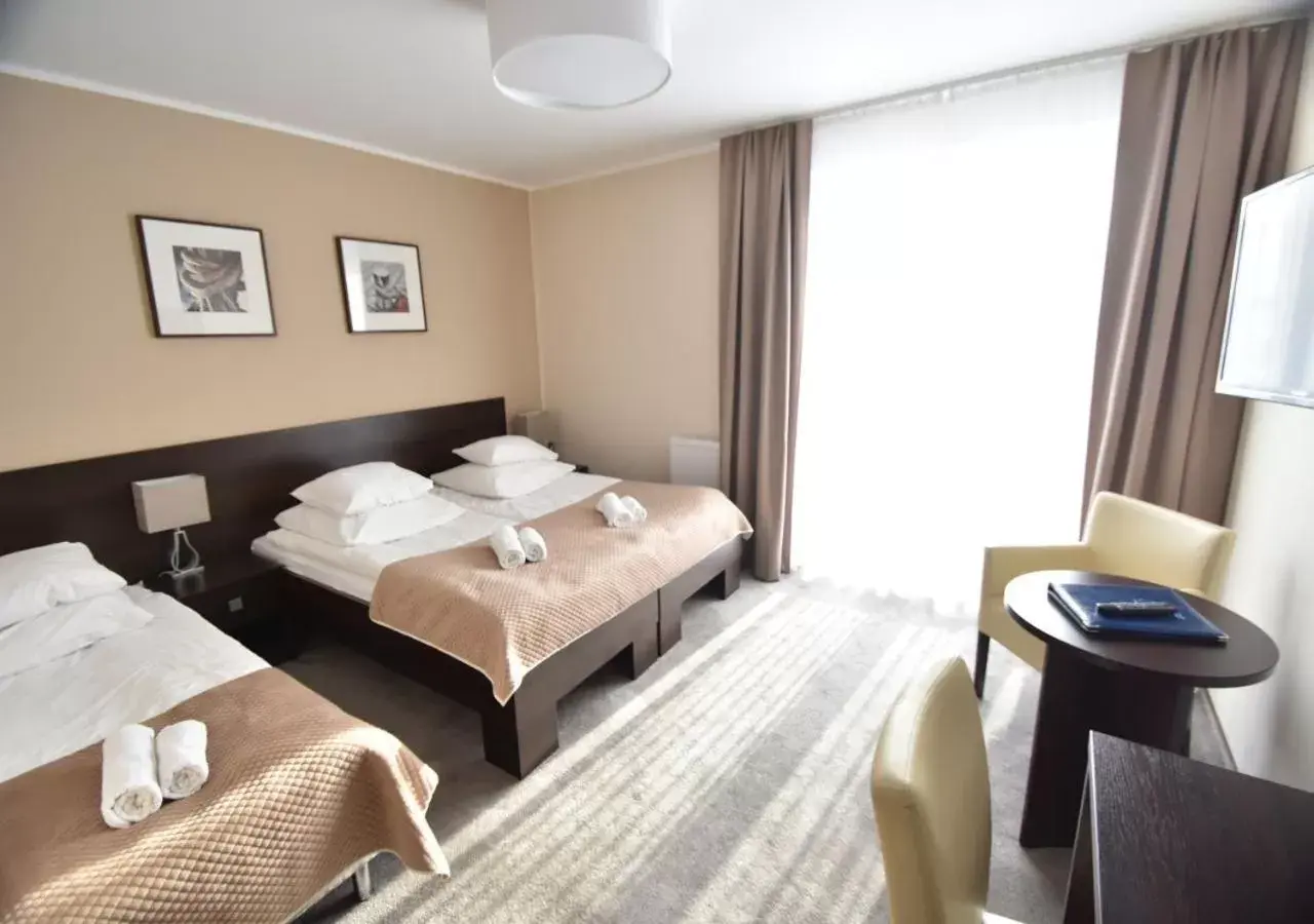 Triple Room with Balcony in Hotel Santa Monica Triple Room with Balcony in Hotel Santa Monica