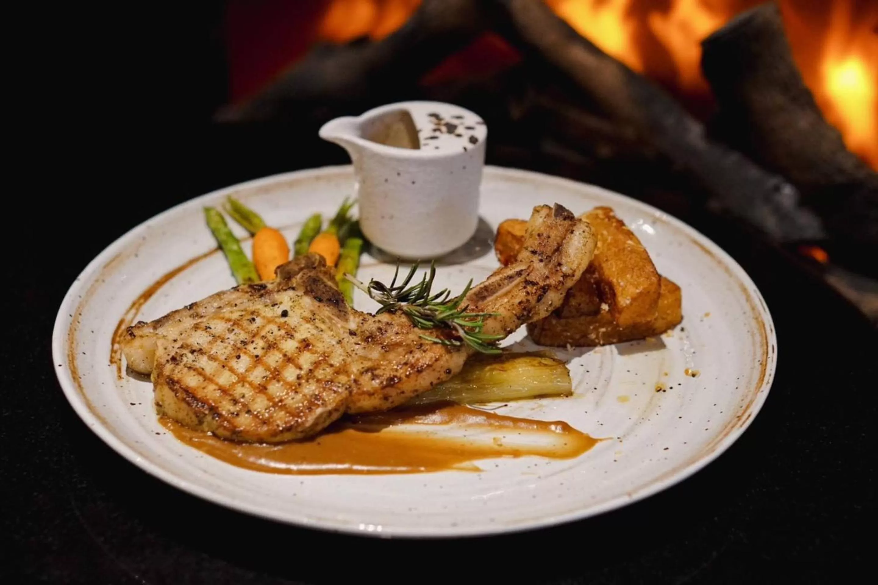 Restaurant/places to eat in The Idle Hotel and Residence