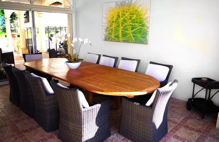 Communal lounge/ TV room in B&B Val D'azur