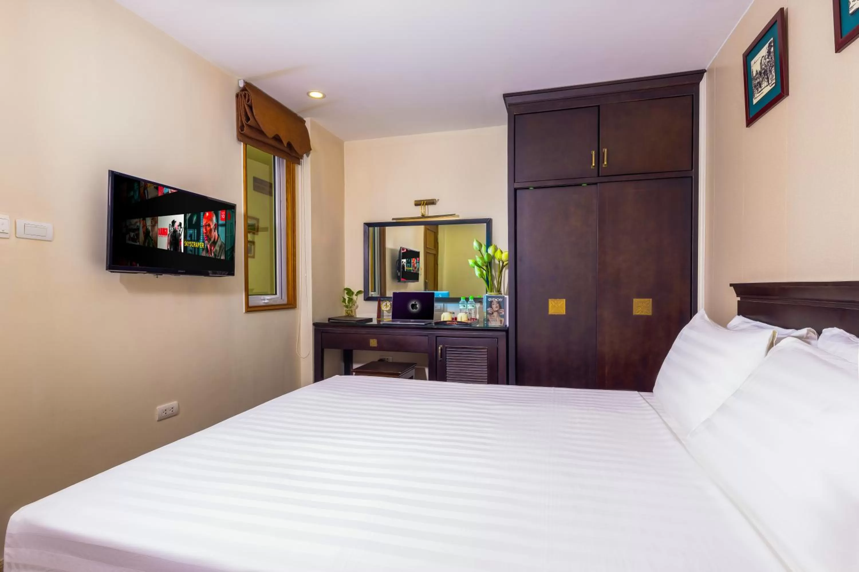 Photo of the whole room, Bed in Centre Point Hanoi Hotel