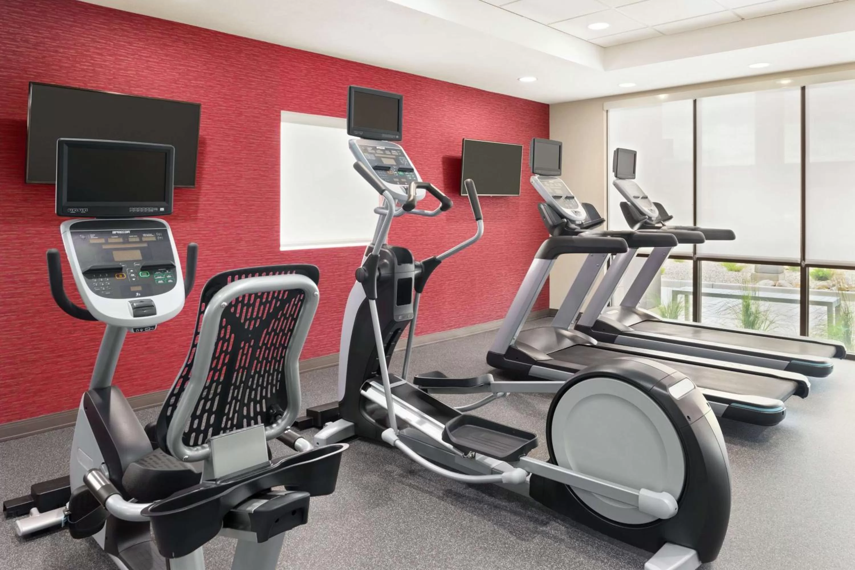 Fitness centre/facilities in Home2 Suites By Hilton Bismarck