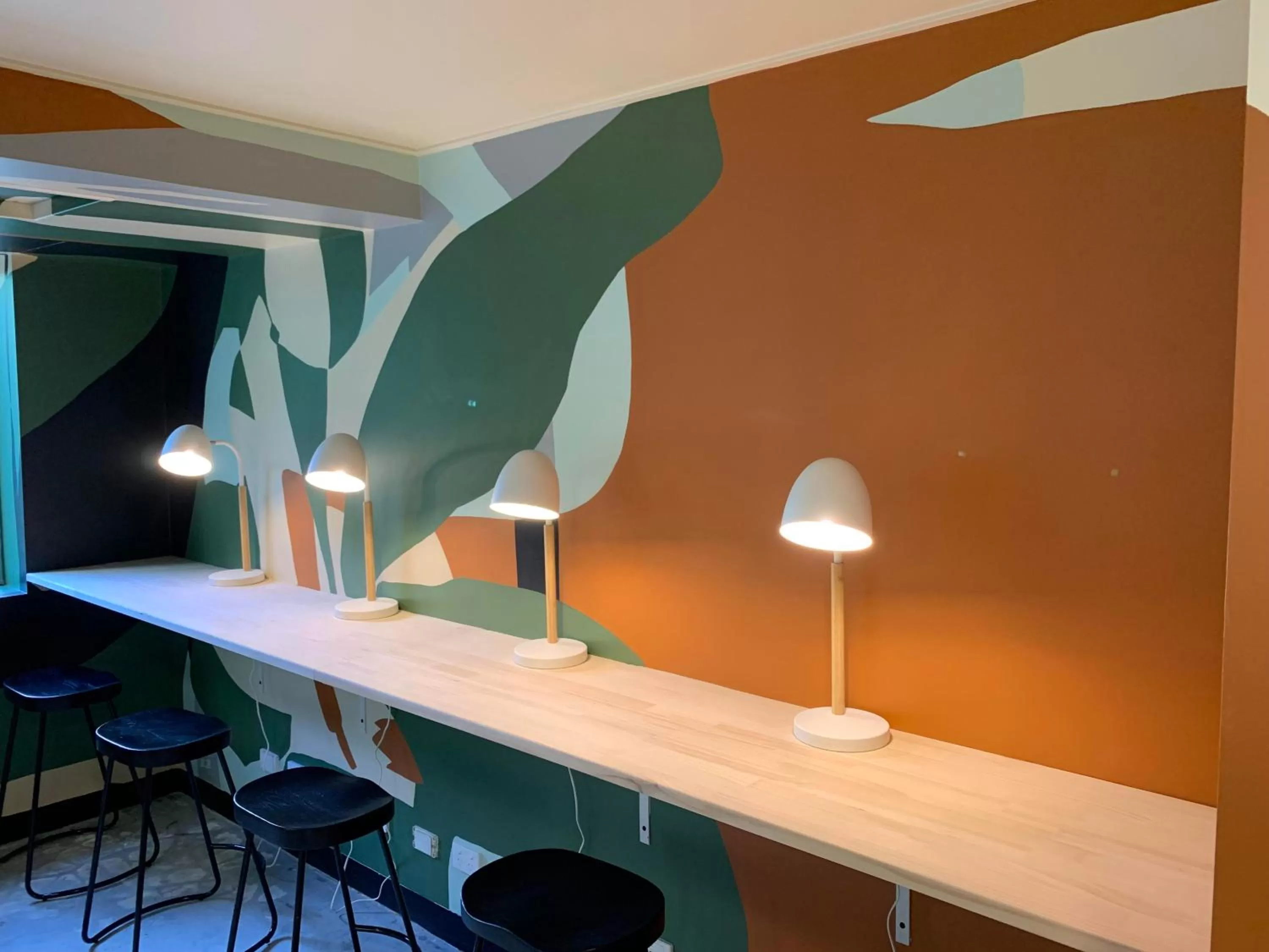 Business facilities in Roamer Brisbane