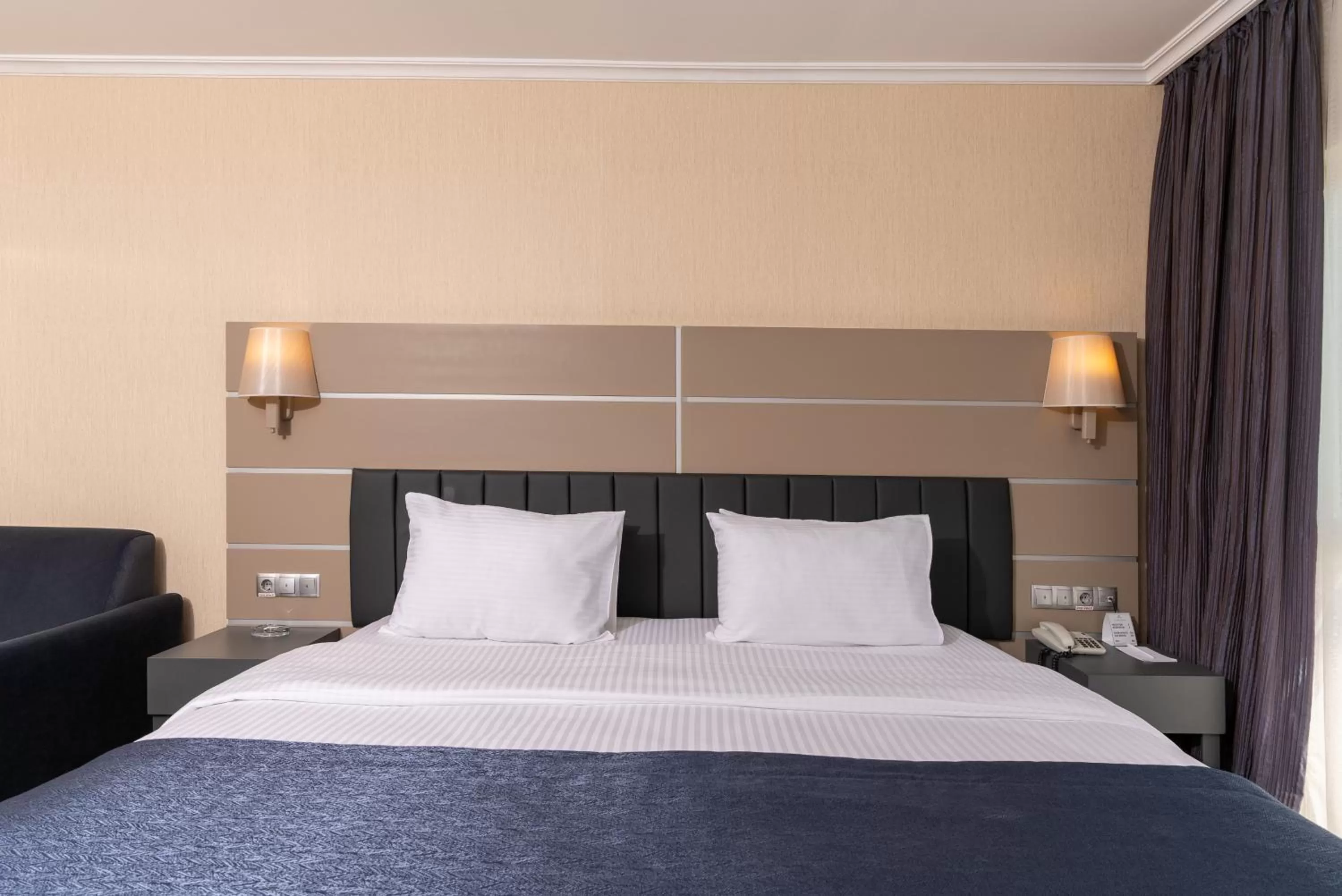 Bed in Ankara Plaza Hotel