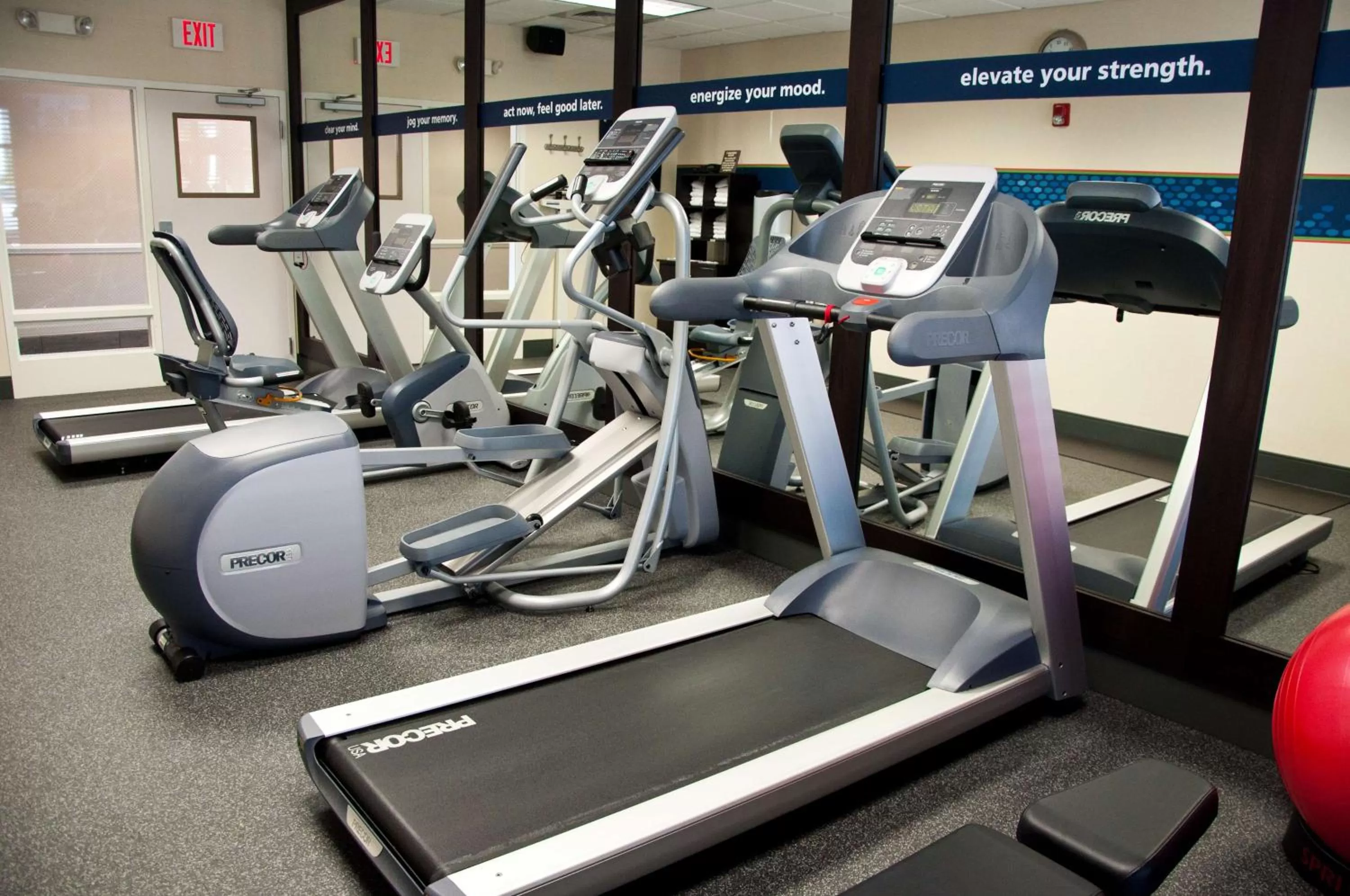 Fitness centre/facilities in Hampton Inn Doylestown