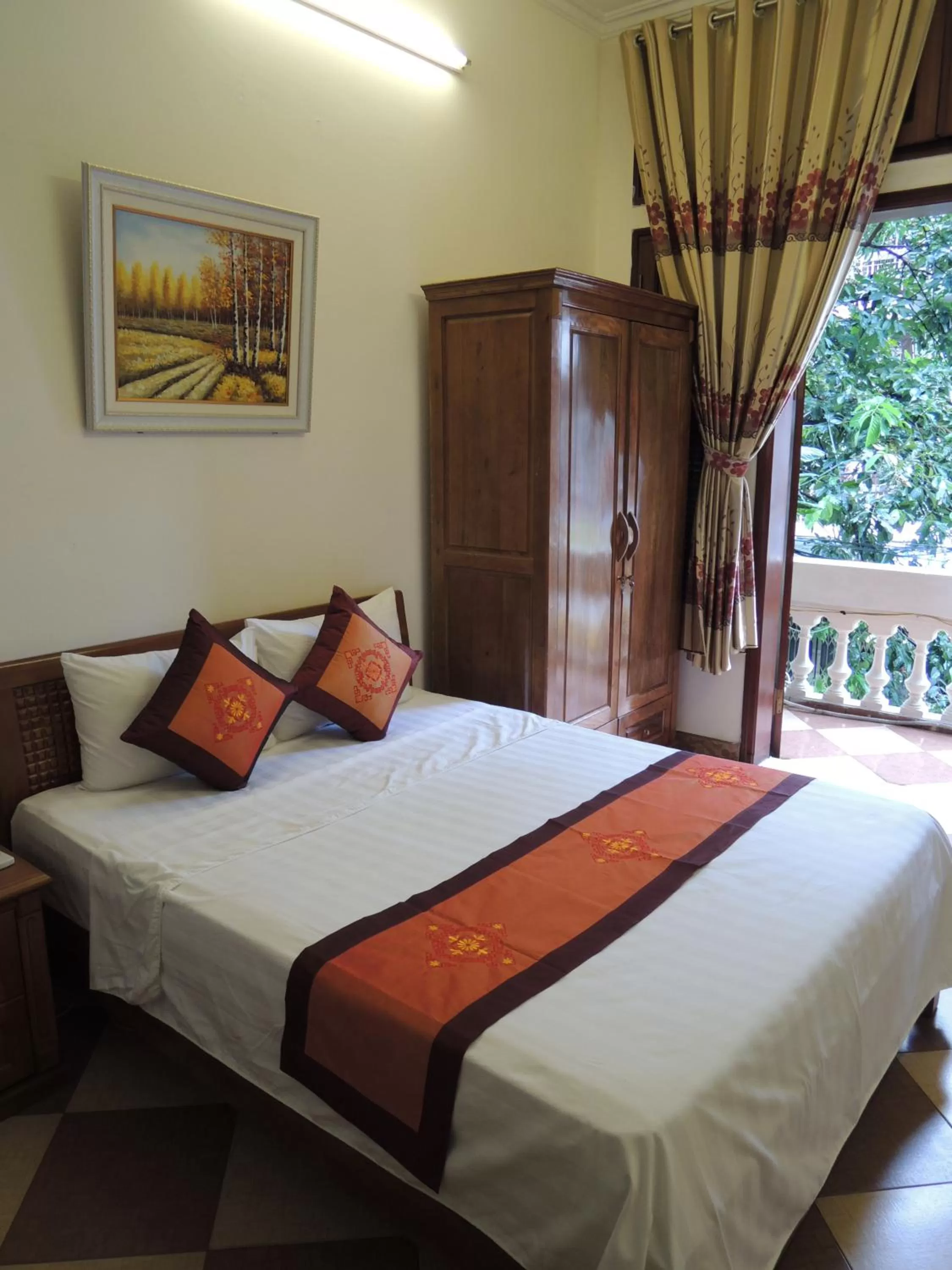 Photo of the whole room, Bed in Hanoi Ecogreen Hostel