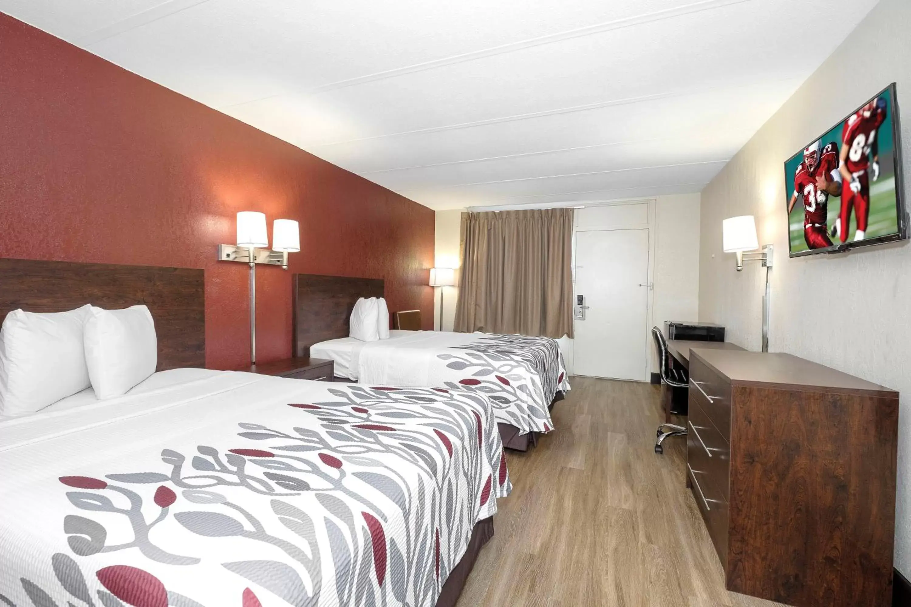 Standard Room with Two Double Beds Smoking in Red Roof Inn Fredericksburg North Standard Room with Two Double Beds Smoking in Red Roof Inn Fredericksburg North