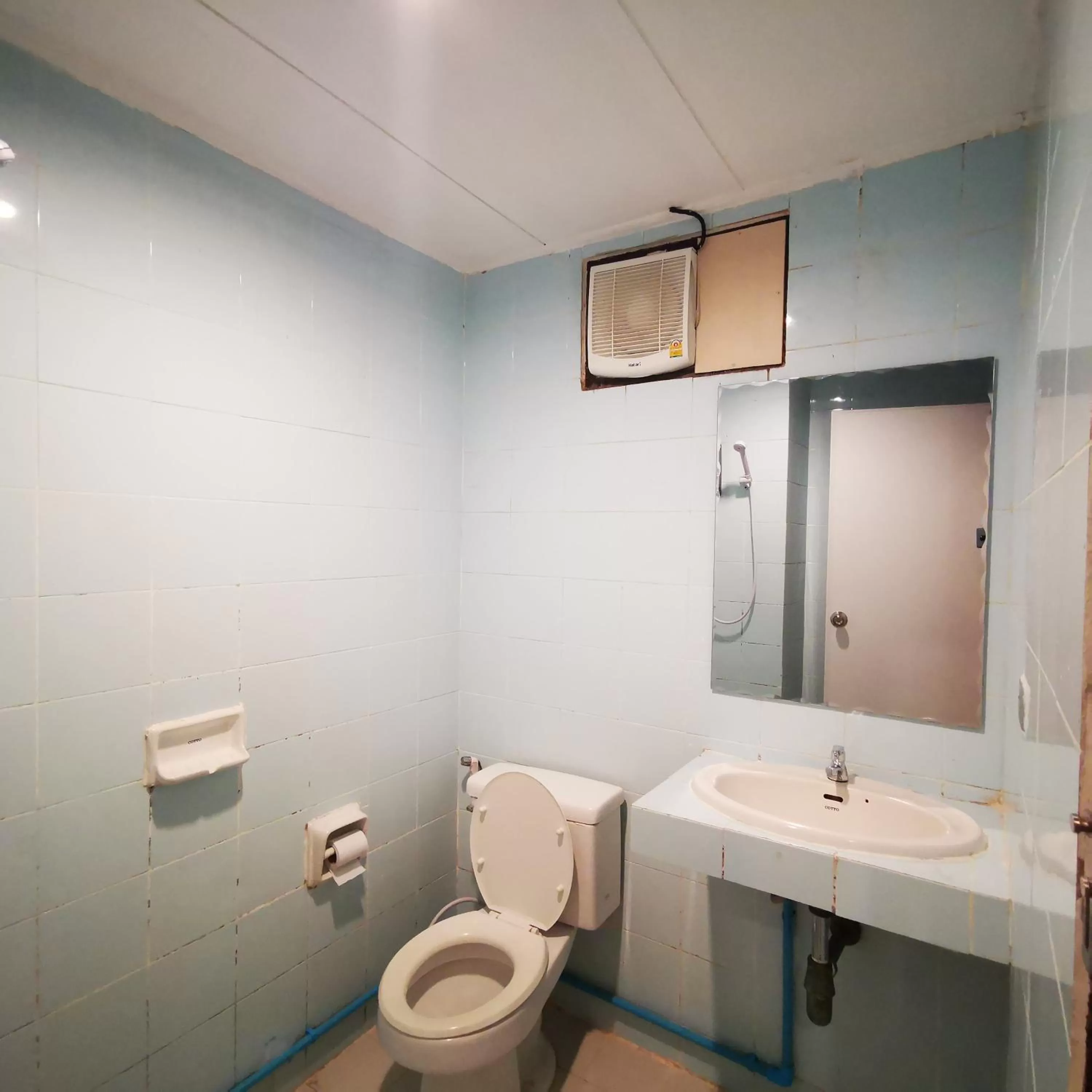 Toilet in KKinn South Pattaya