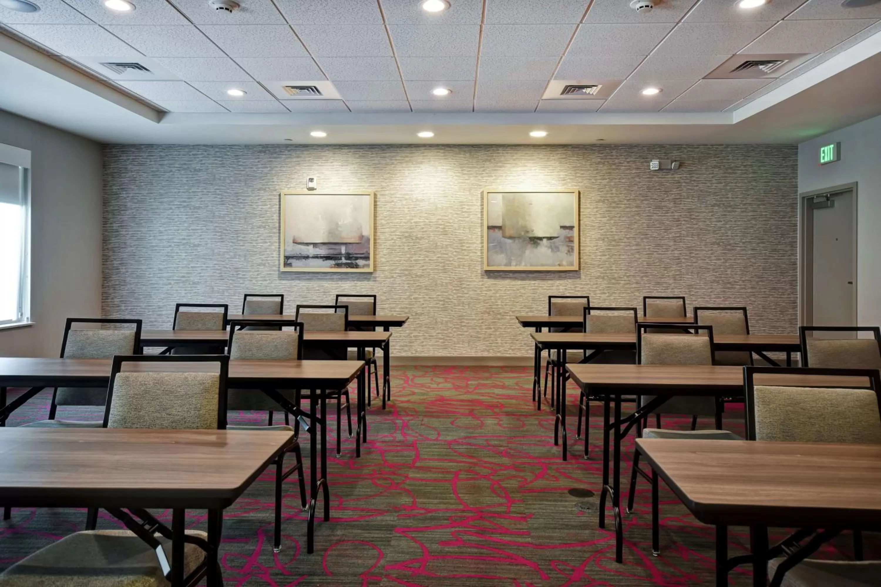 Meeting/conference room in Home2 Suites By Hilton Birmingham/Fultondale, Al