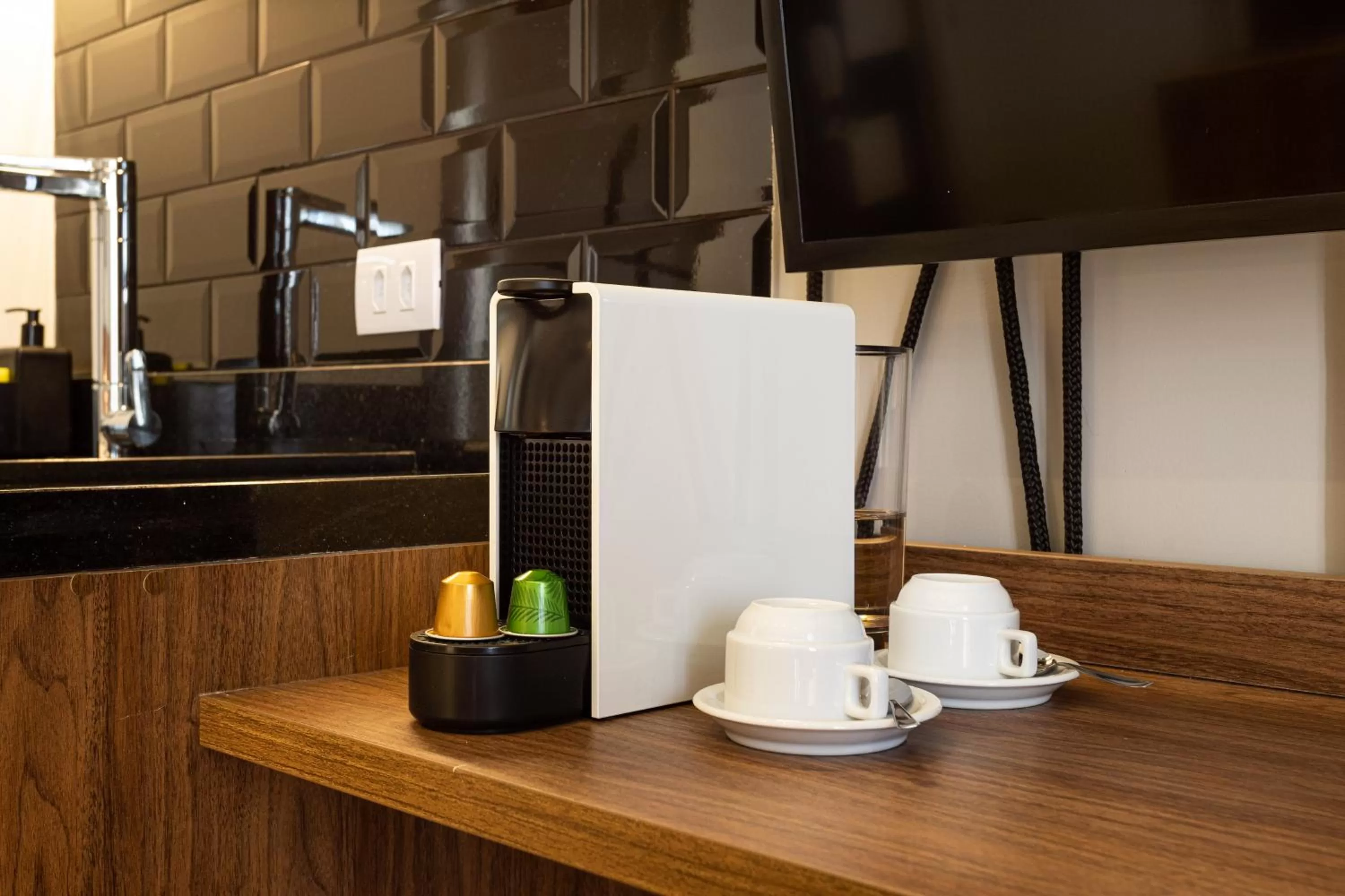 Coffee/tea facilities in Charlie Hotel Atmosfera Paulista