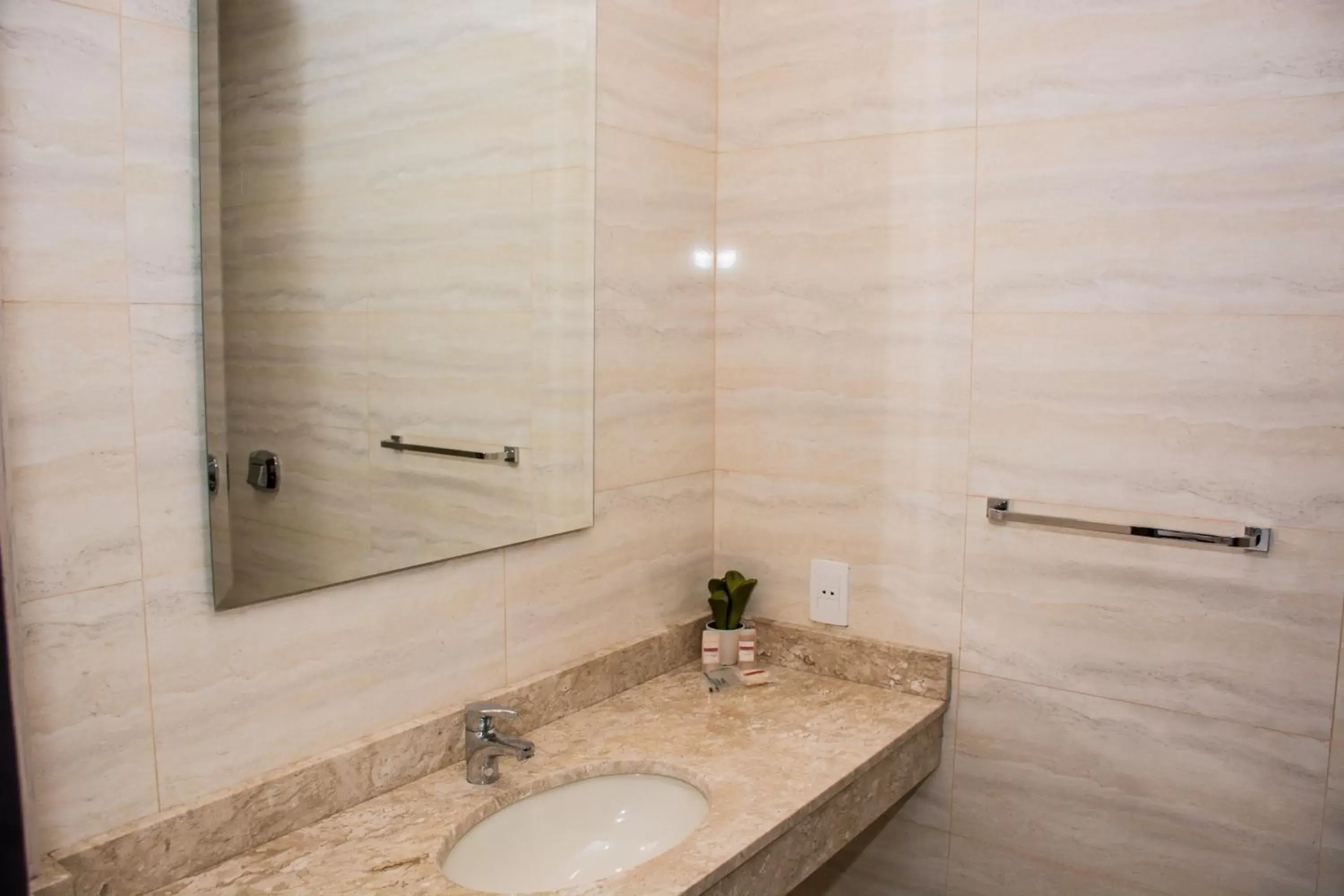 Standard Triple Room in SERPYL Plaza Hotel Standard Triple Room in SERPYL Plaza Hotel