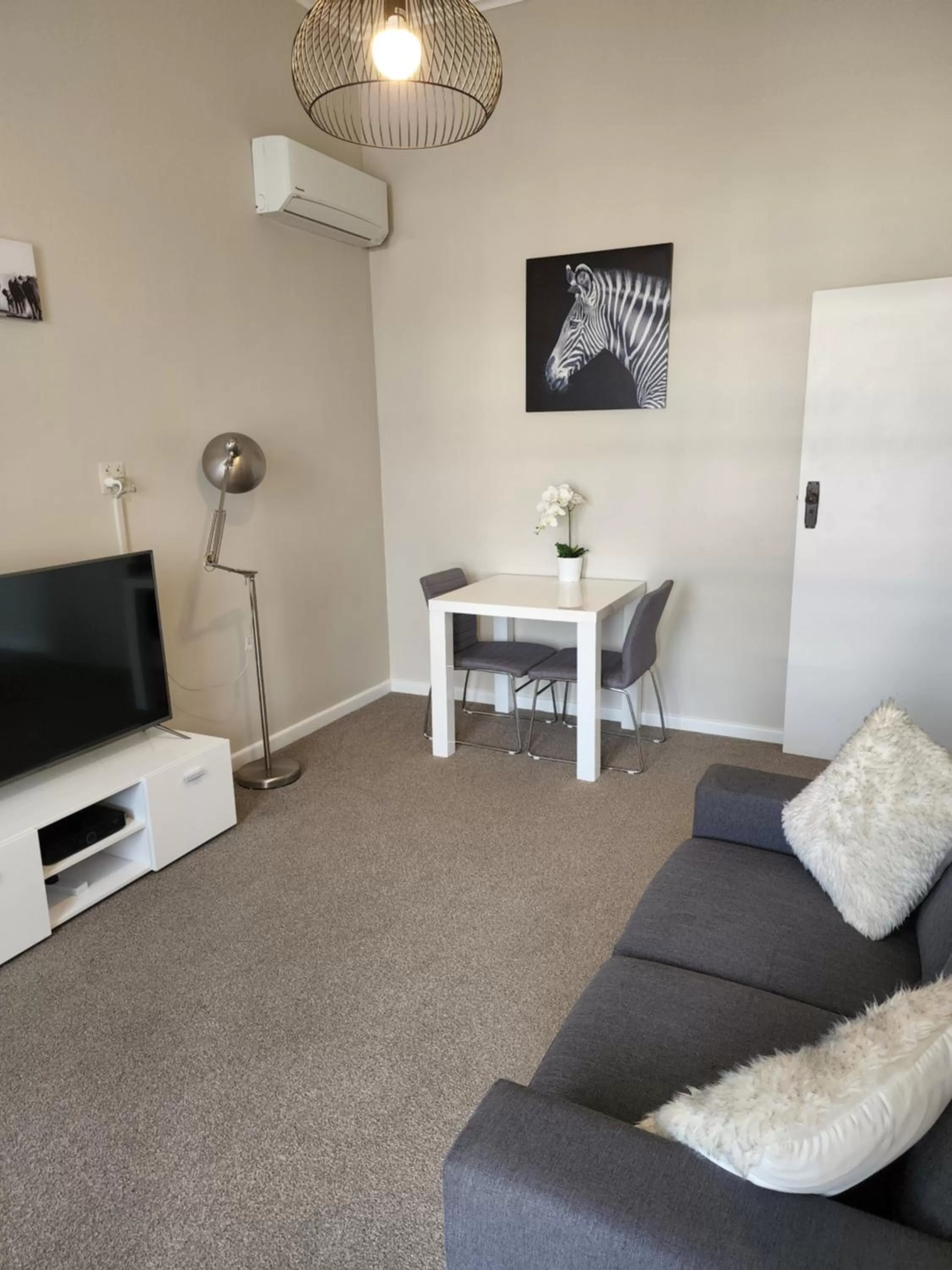 Seating Area in Gardner Court Motel