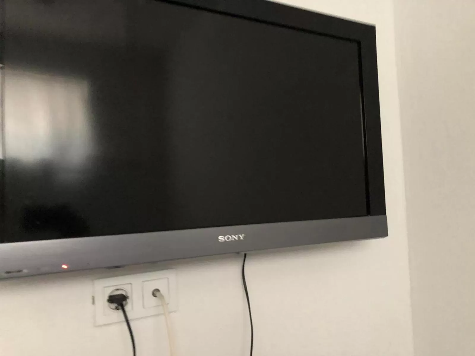 TV and multimedia in NR1 HOTEL