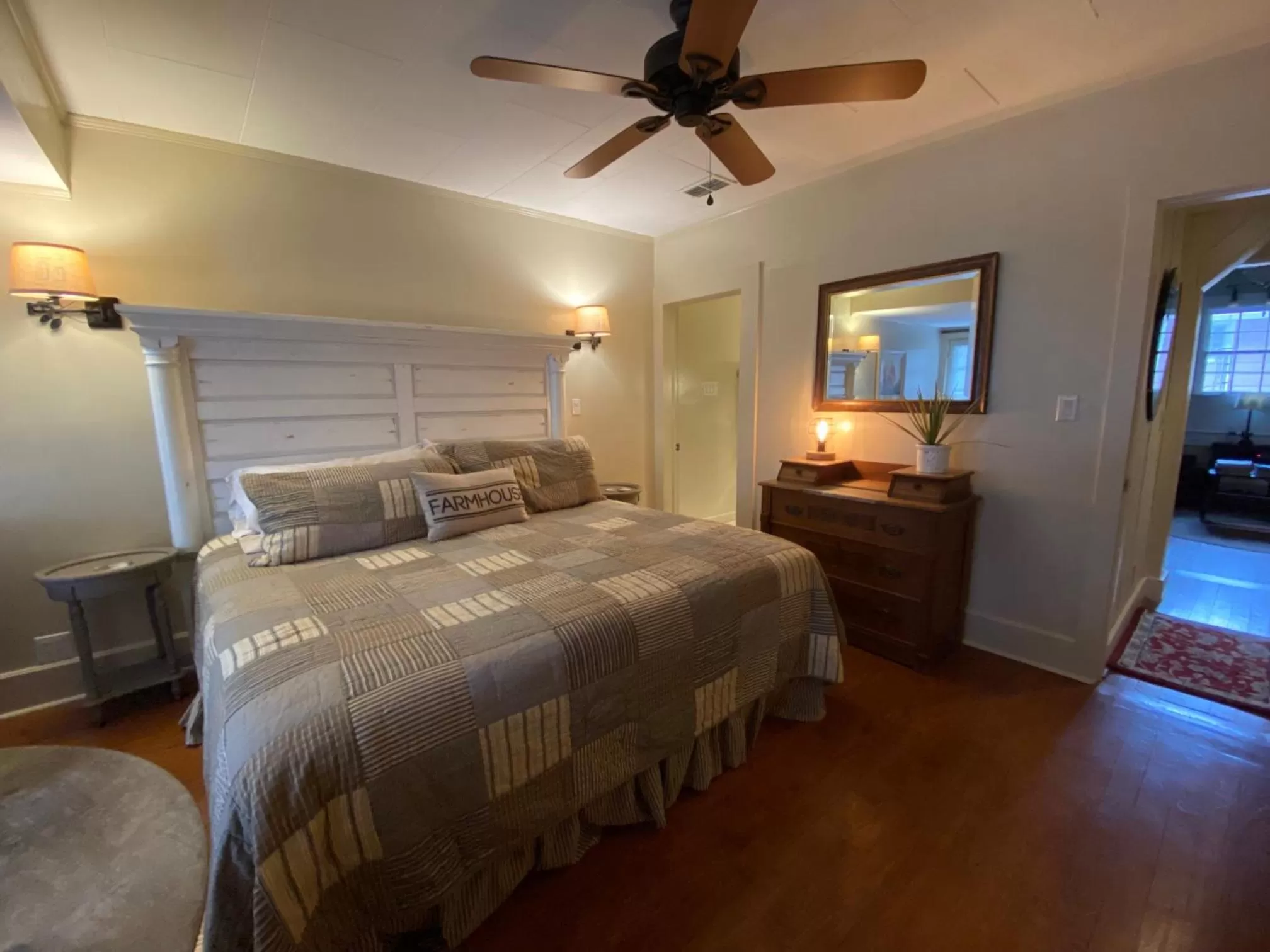 King Suite in Folkestone Inn