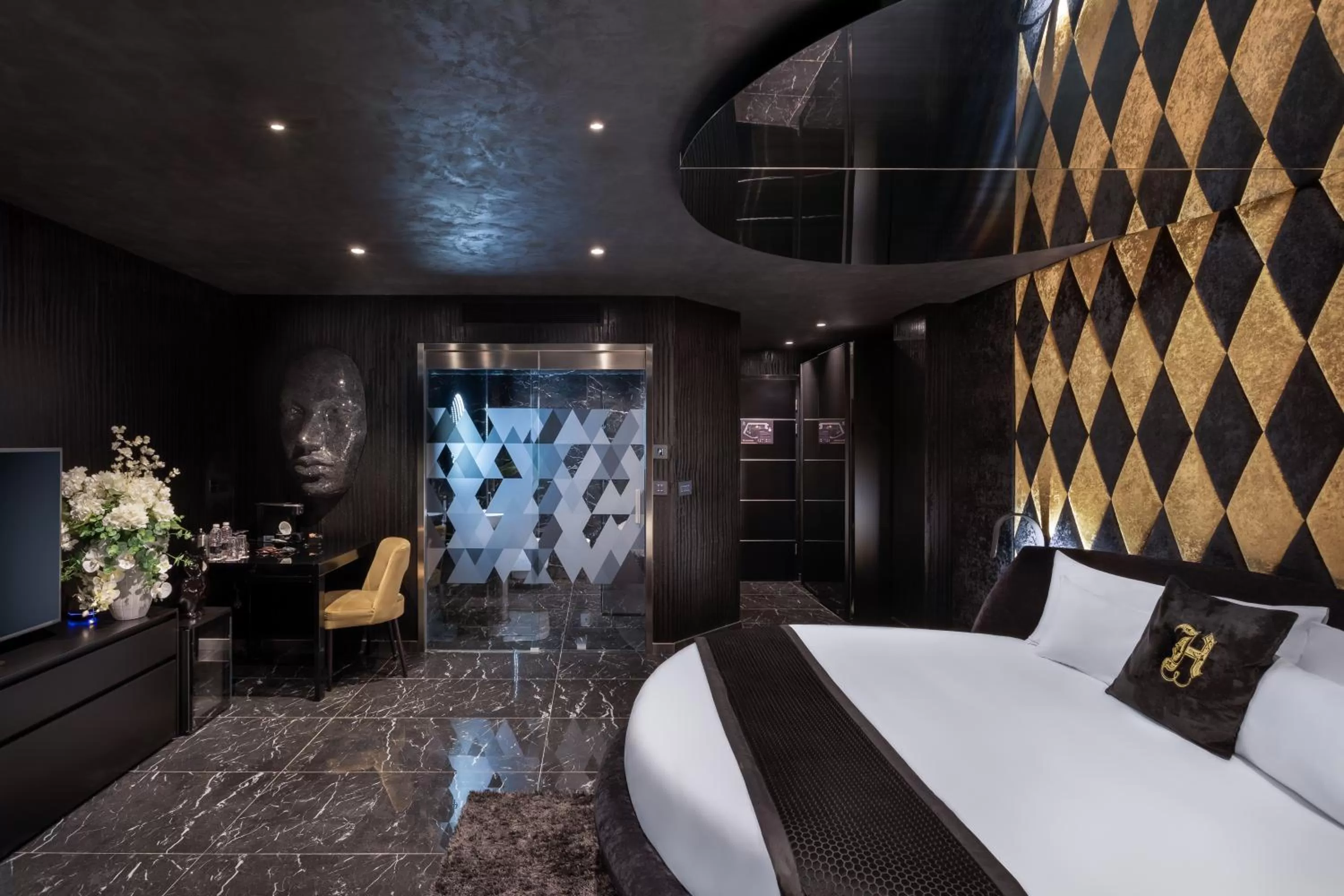 Photo of the whole room, Bed in H Hotel & SPA - Adults Only