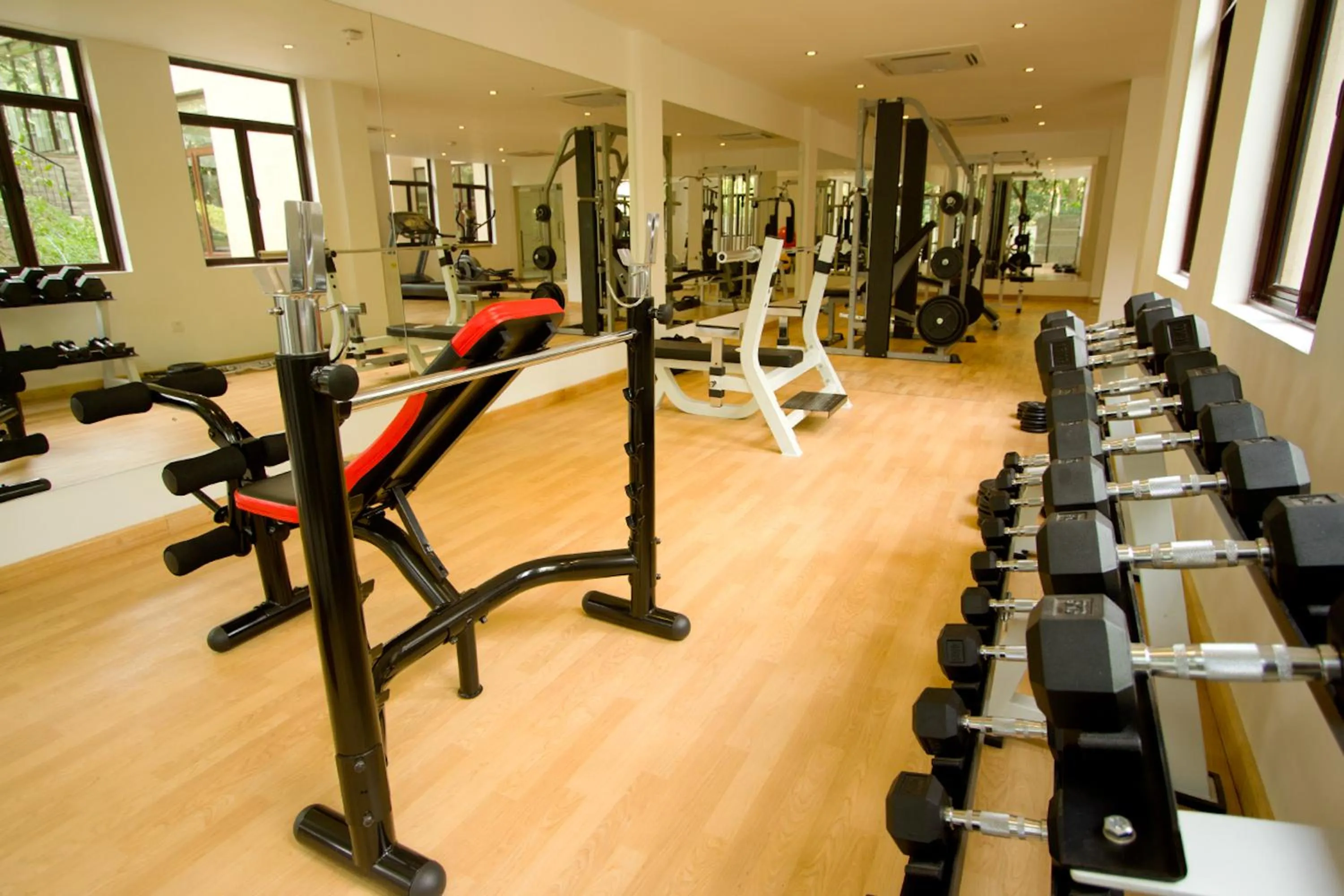 Fitness centre/facilities in Randholee Resort & Spa