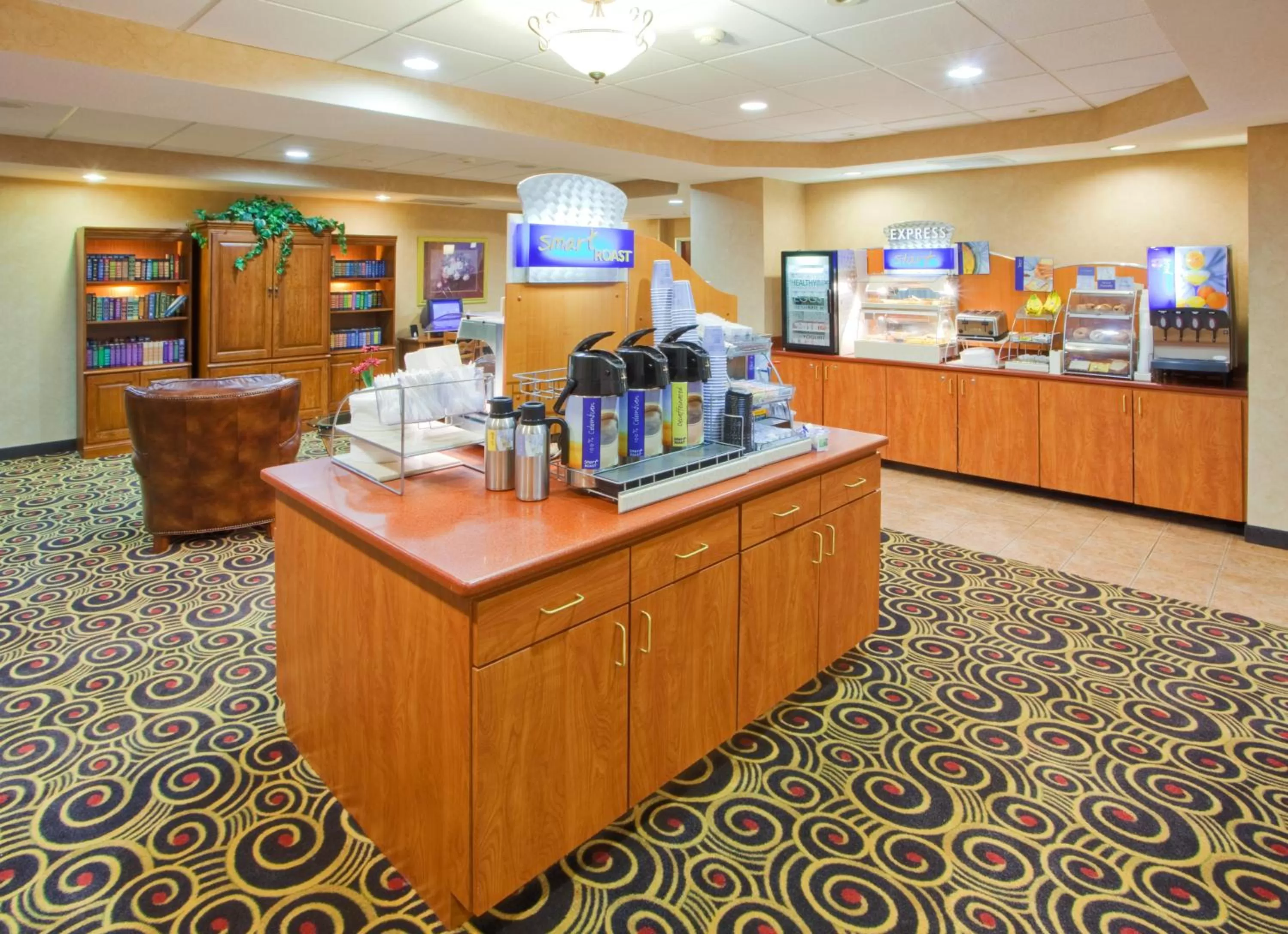 Breakfast in Holiday Inn Express Hanover by IHG