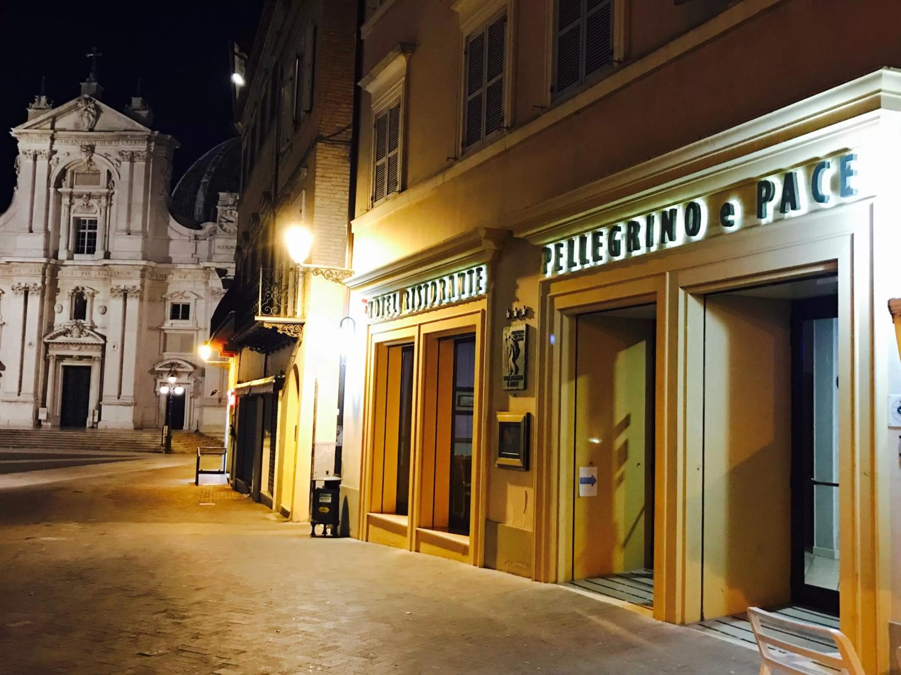 Hotel Pellegrino E Pace