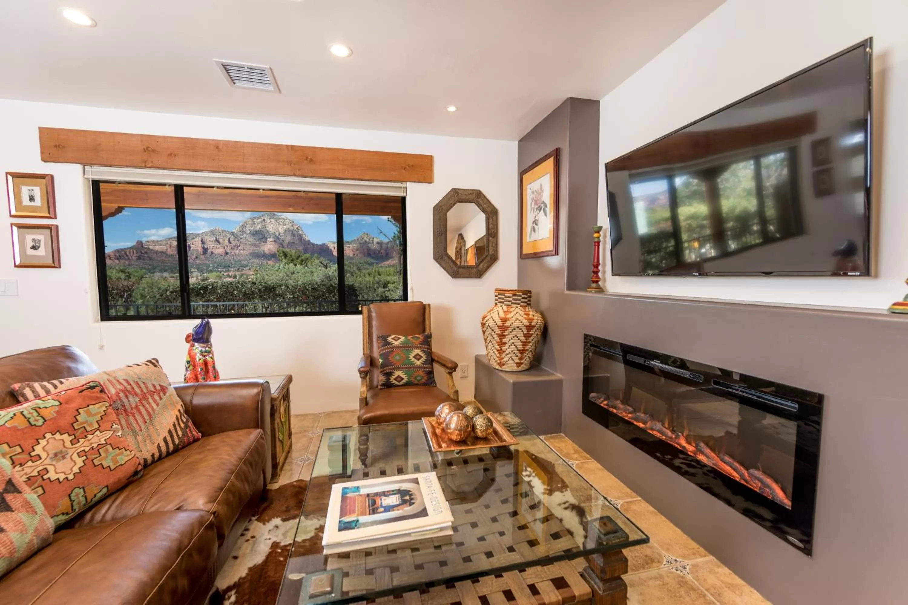 TV and multimedia in A Sunset Chateau