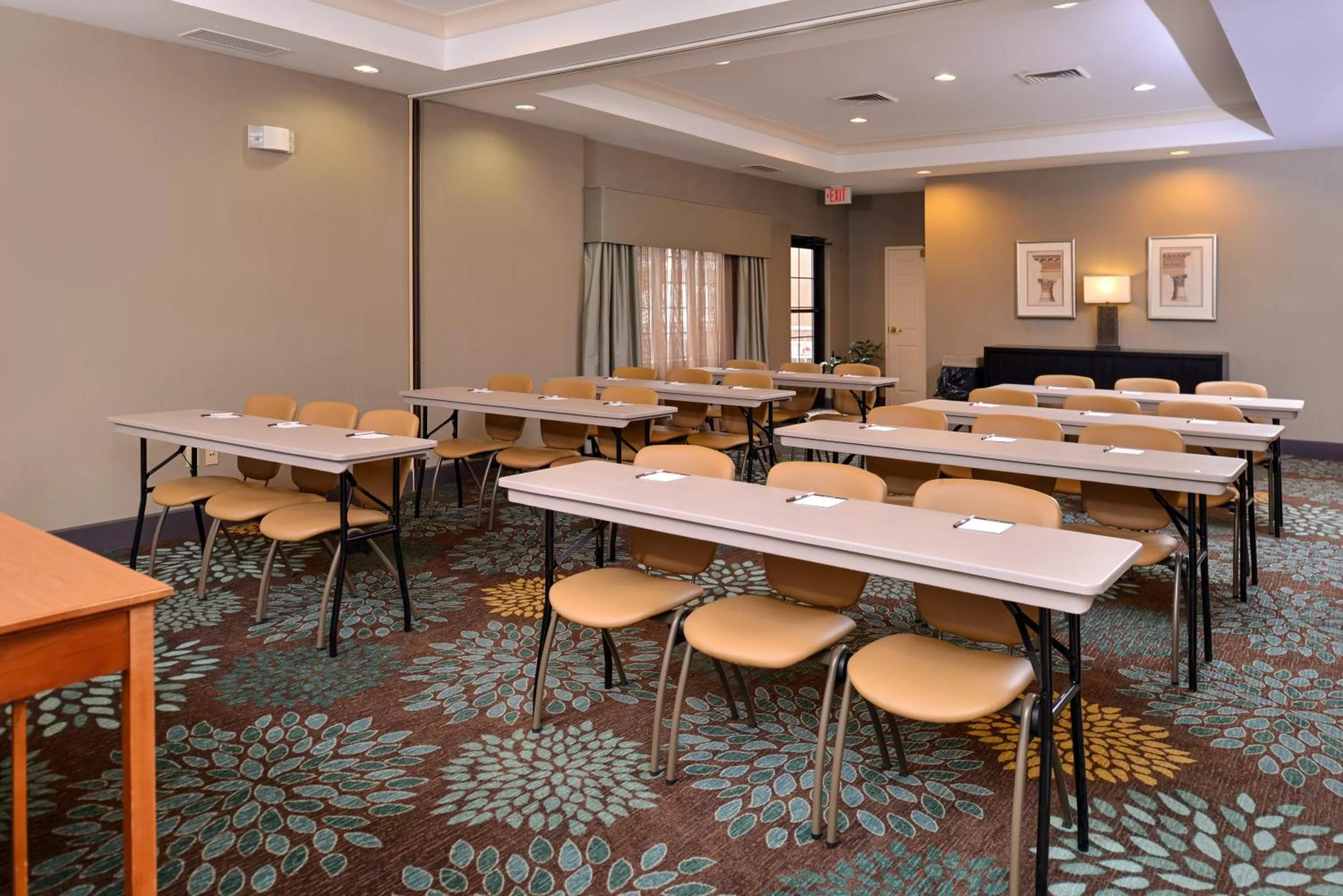 Meeting/conference room in Staybridge Suites O'Fallon Chesterfield by IHG