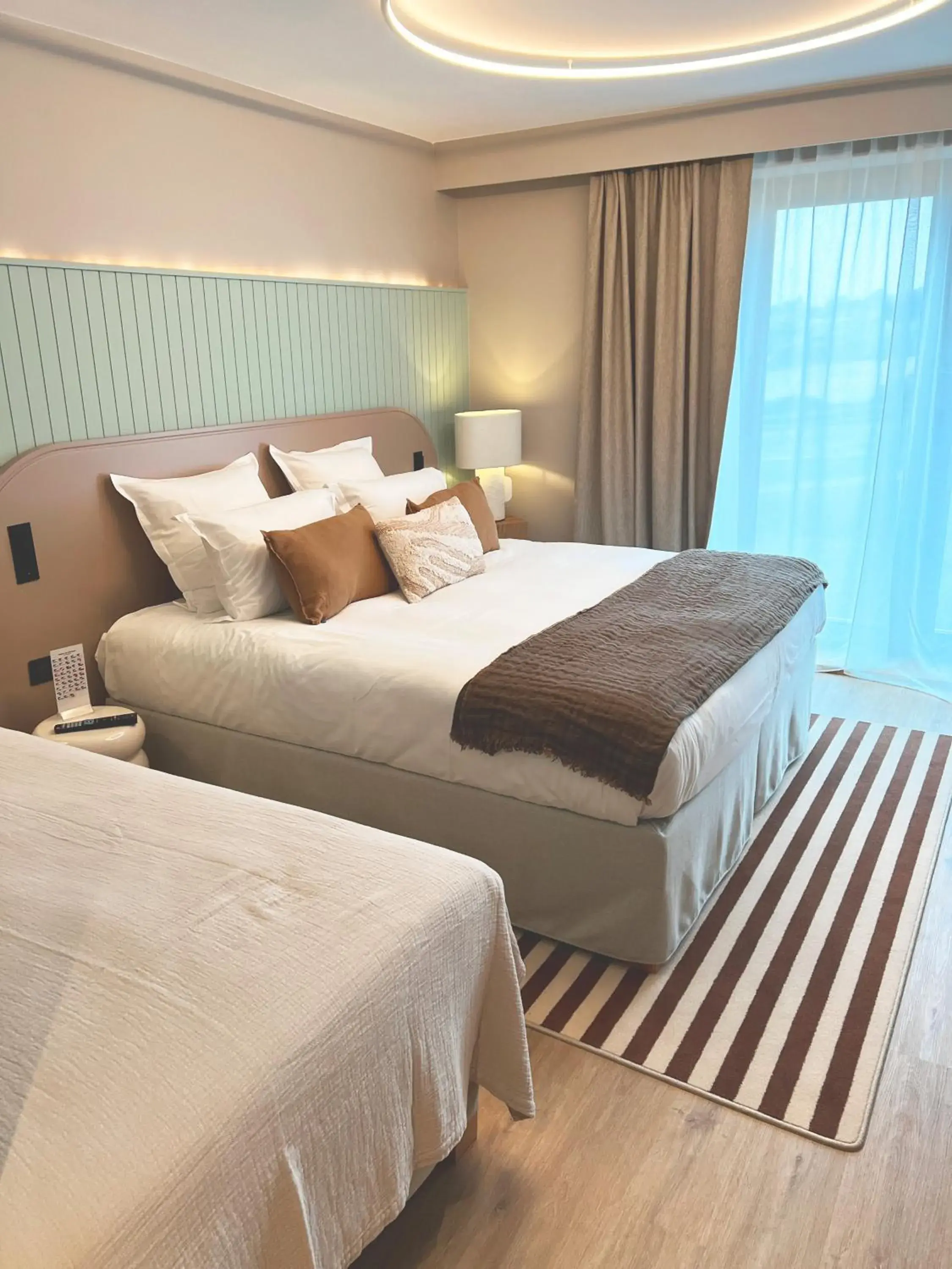 Family Room with Side Sea View in Emeria Dinard Thalasso Spa Family Room with Side Sea View in Emeria Dinard Thalasso Spa