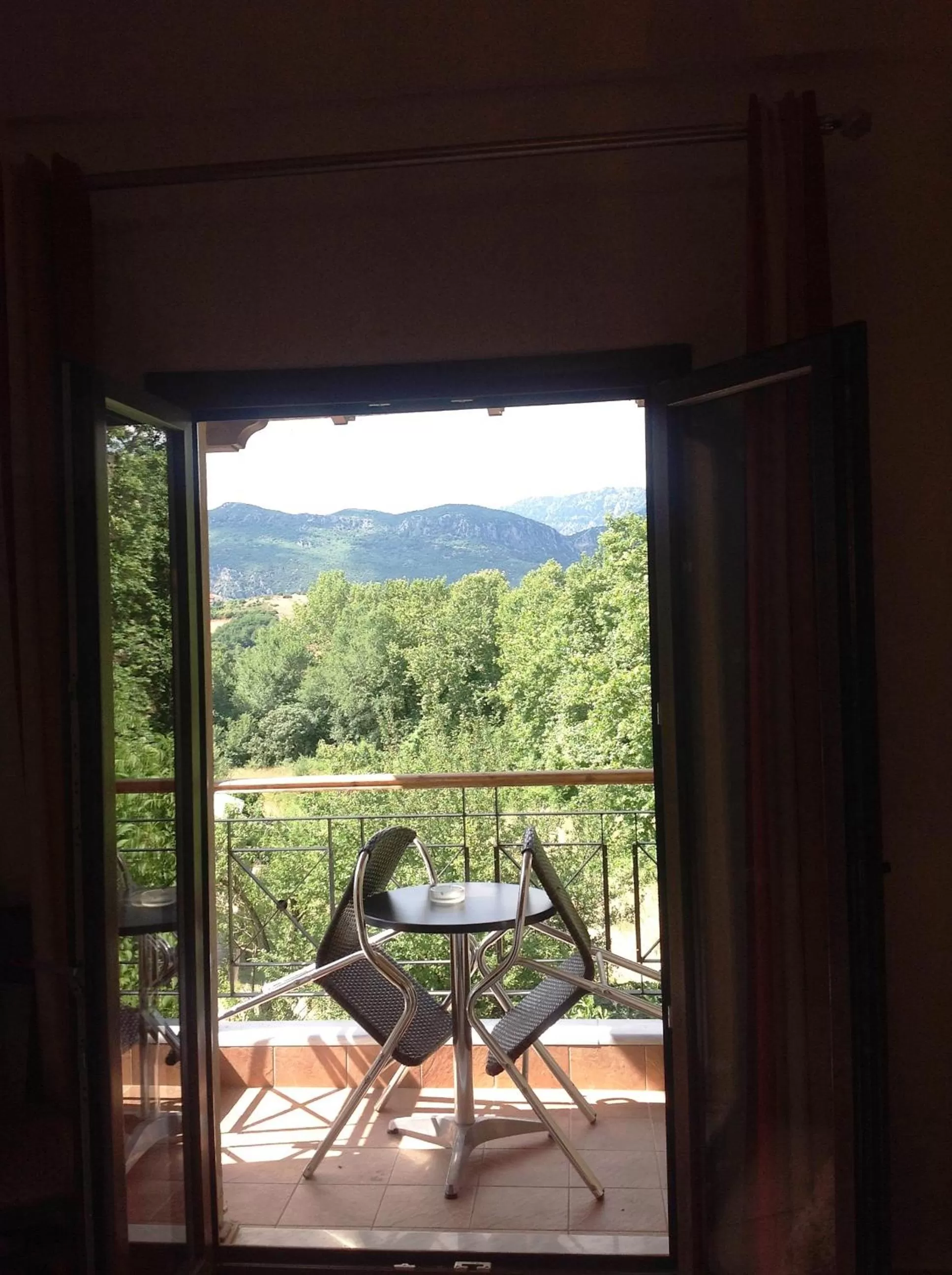 Patio in Hotel Meteoritis