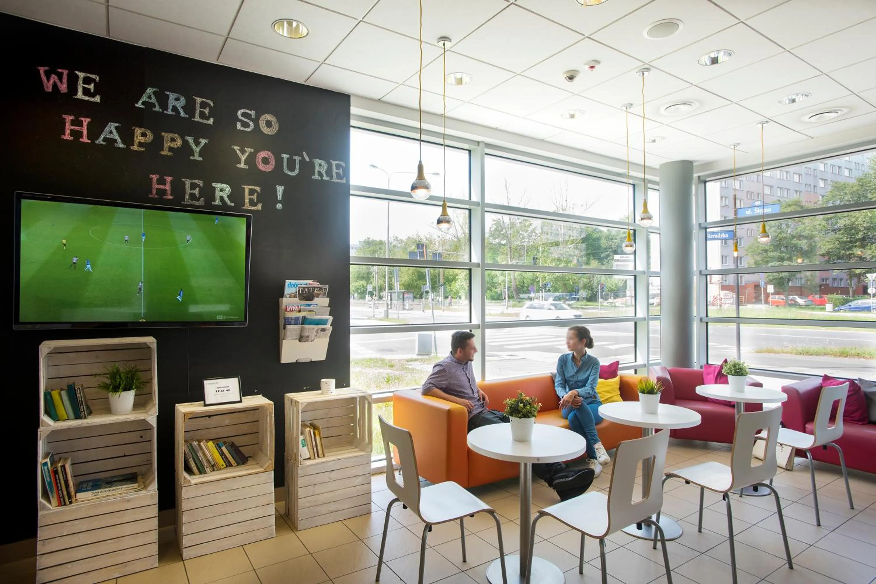 Restaurant/places to eat in Premiere Classe Wroclaw Centrum