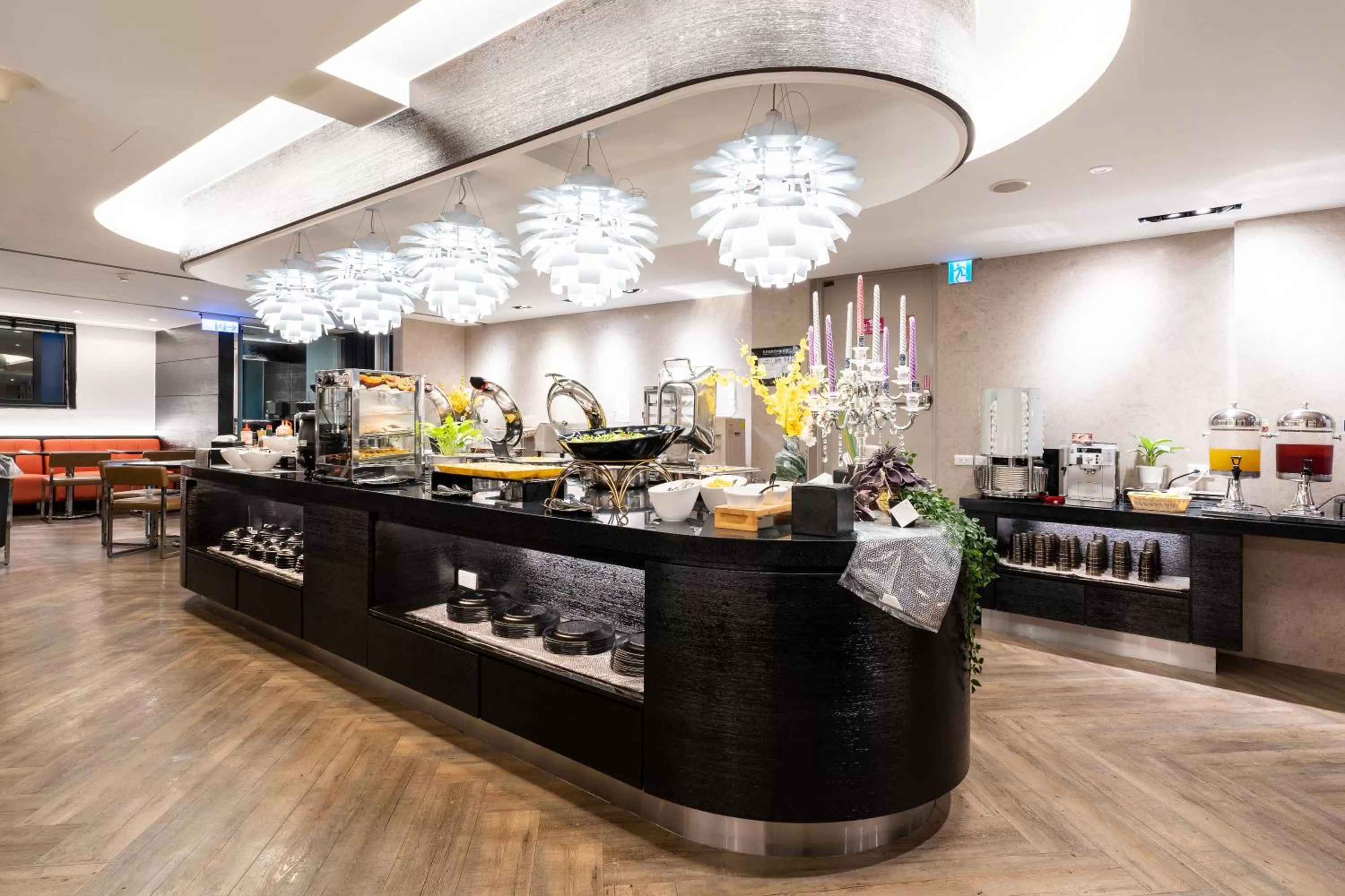 Breakfast in The Cloud Hotel