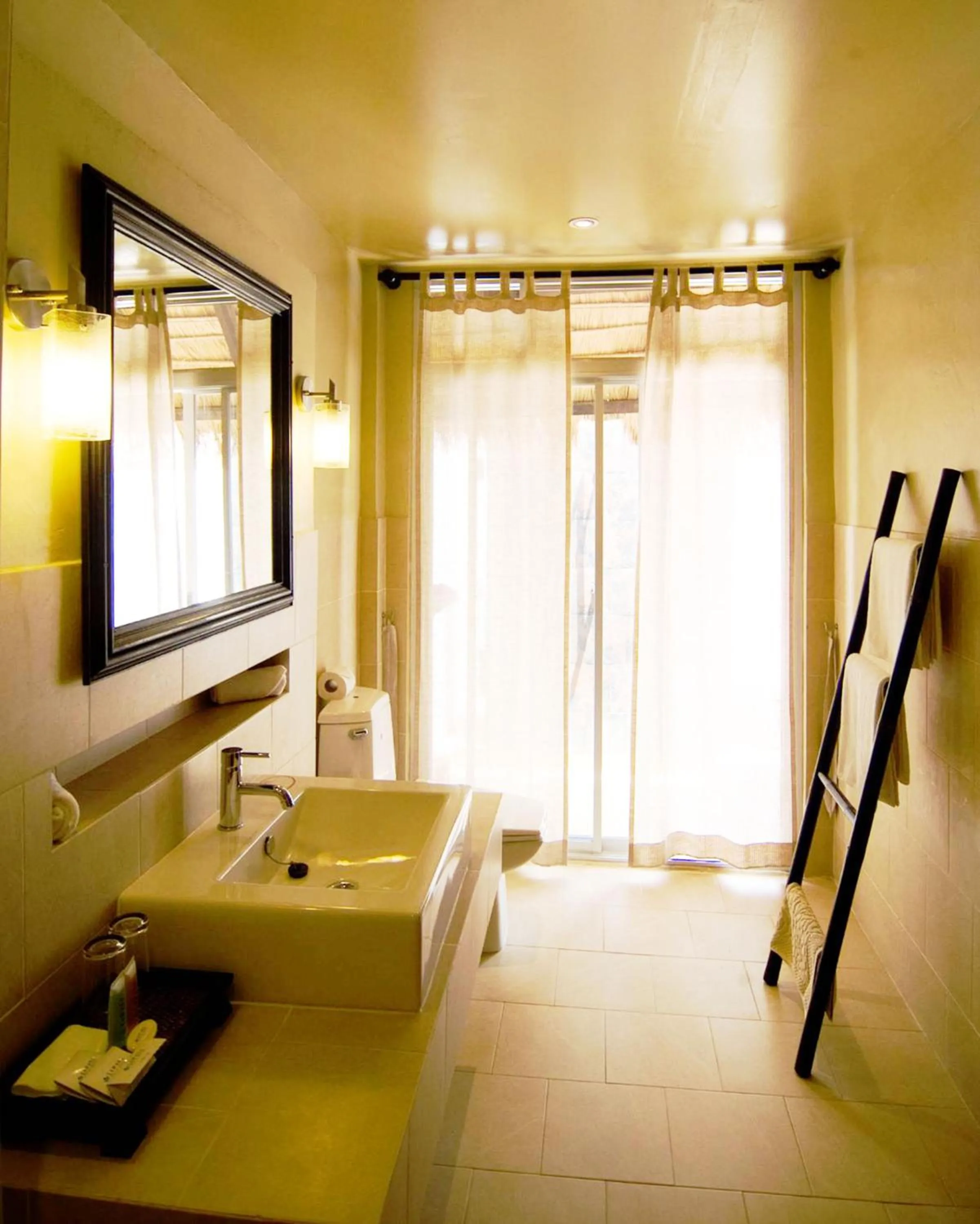 Bathroom in Lawana Escape