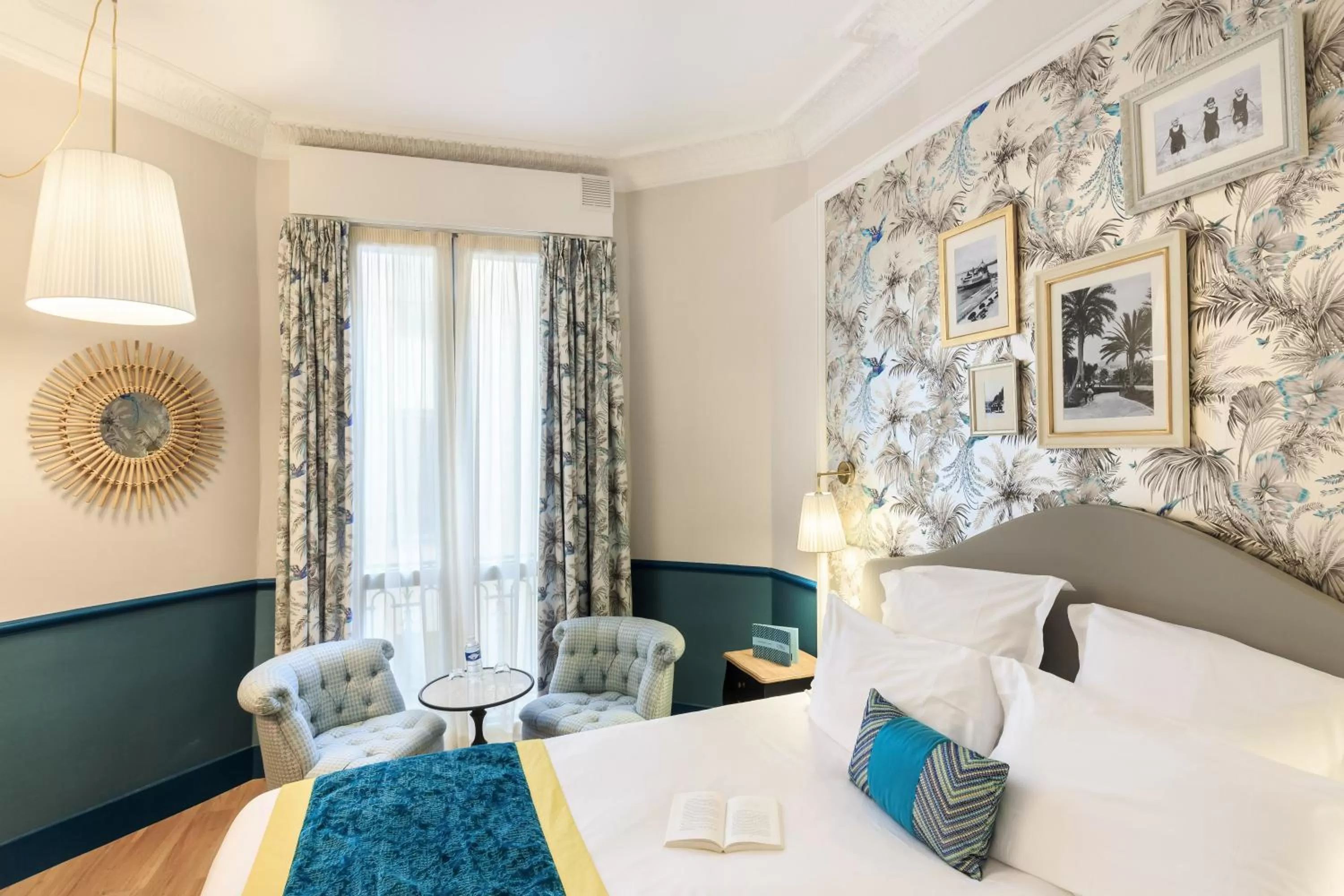 Bed in Villa Otero by Happyculture