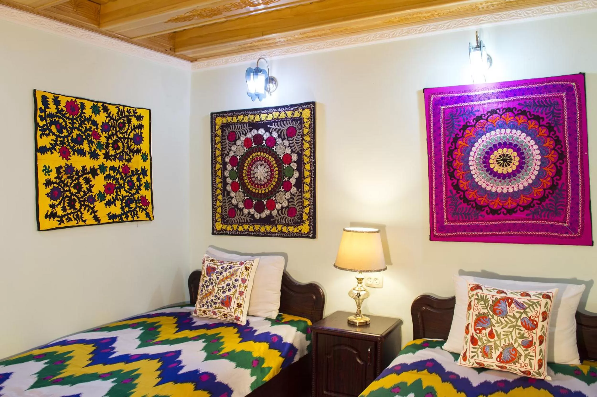 Bed in Jahongir Guest House