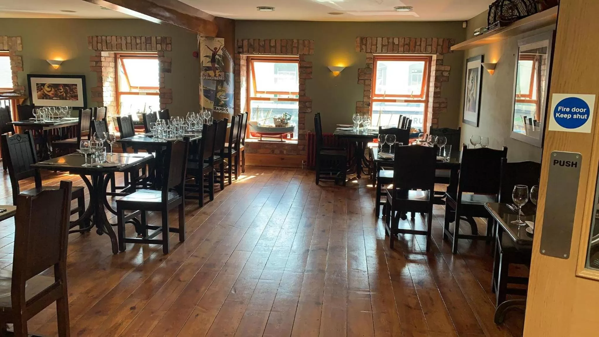 Restaurant/places to eat in Paul Arthurs Restaurant & Rooms - Kircubbin