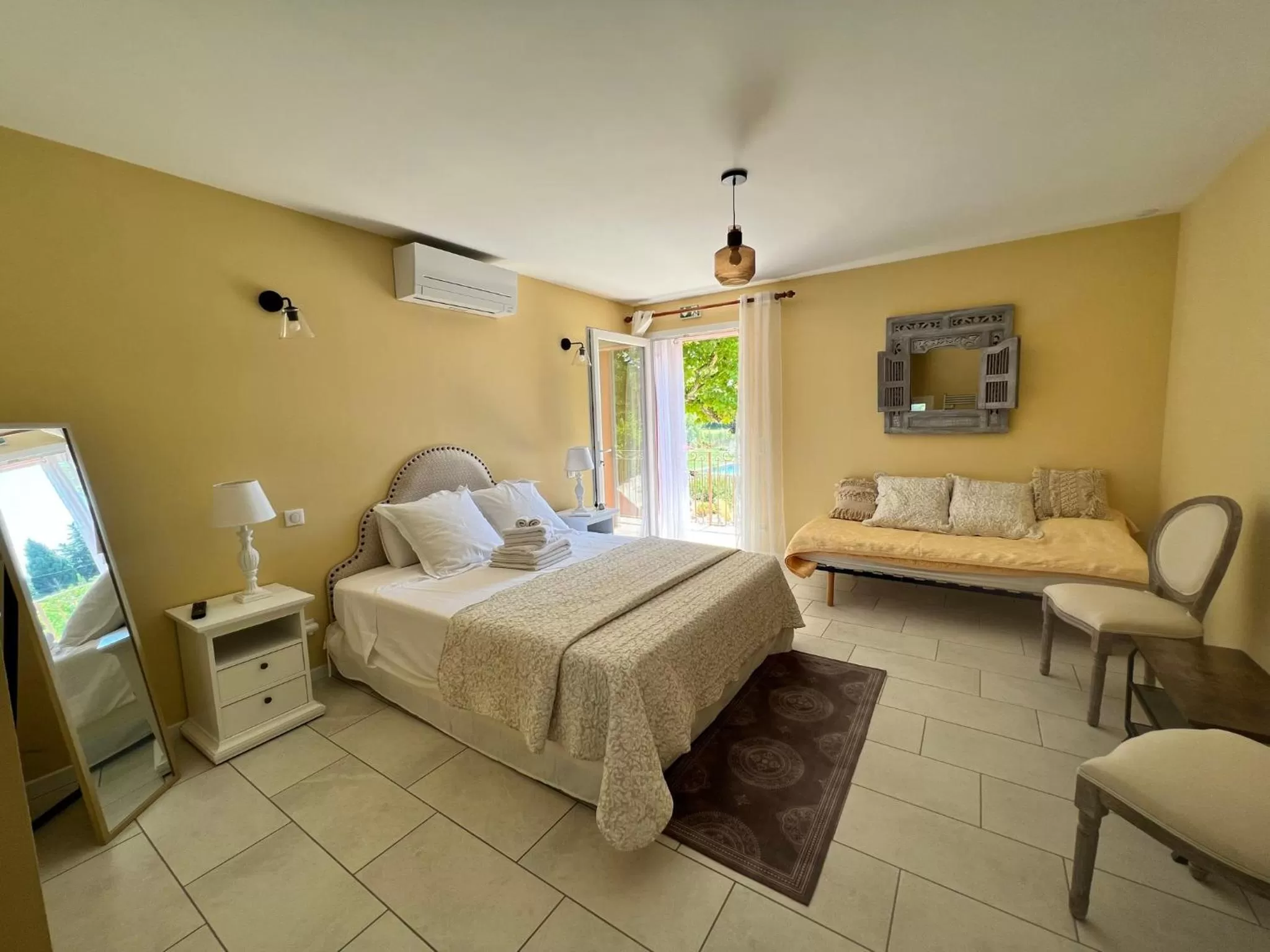 Photo of the whole room, Bed in BASTIDE DES MARTELIERES