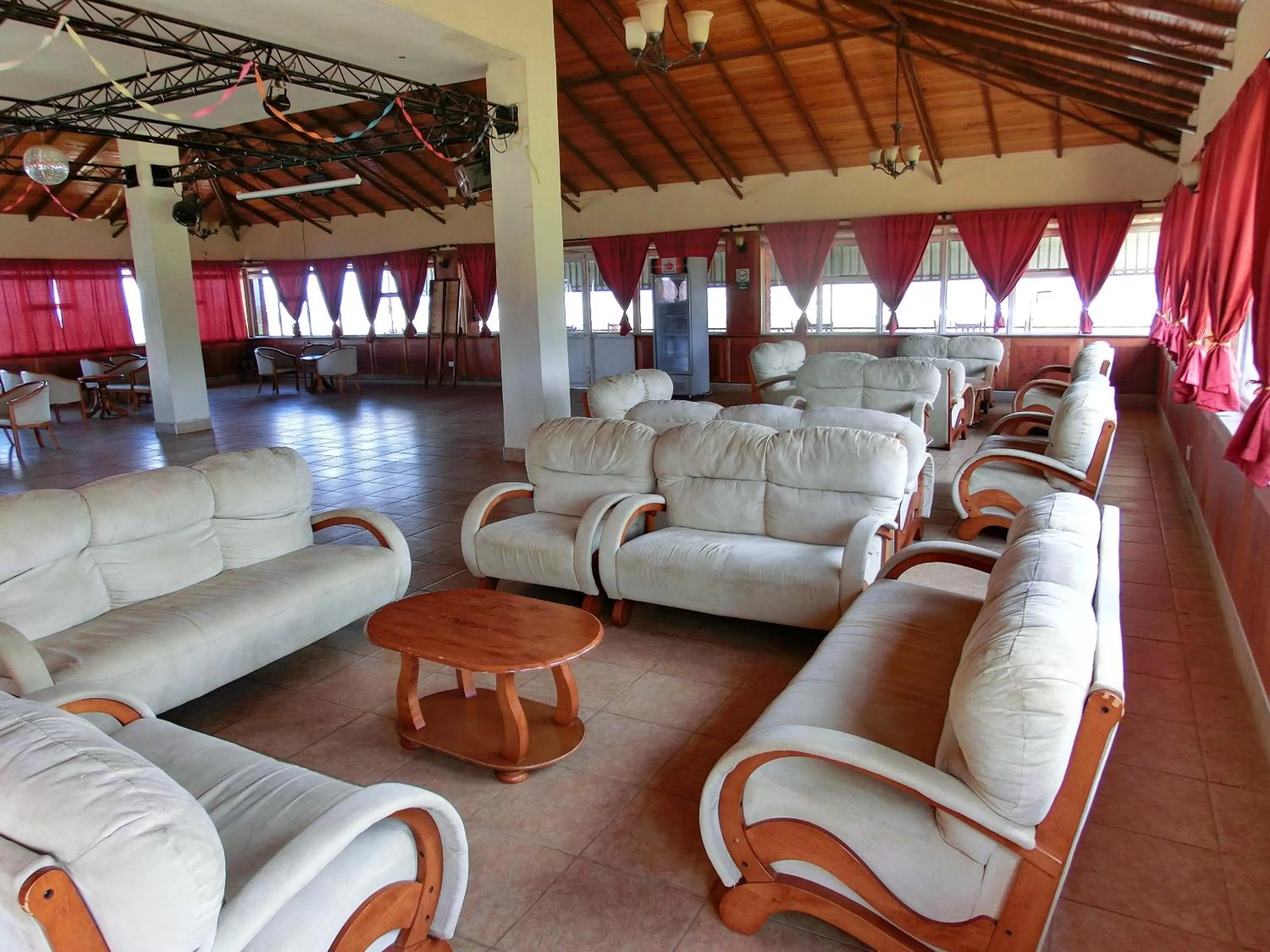 Communal lounge/ TV room, Seating Area in Mwanzo Lodge