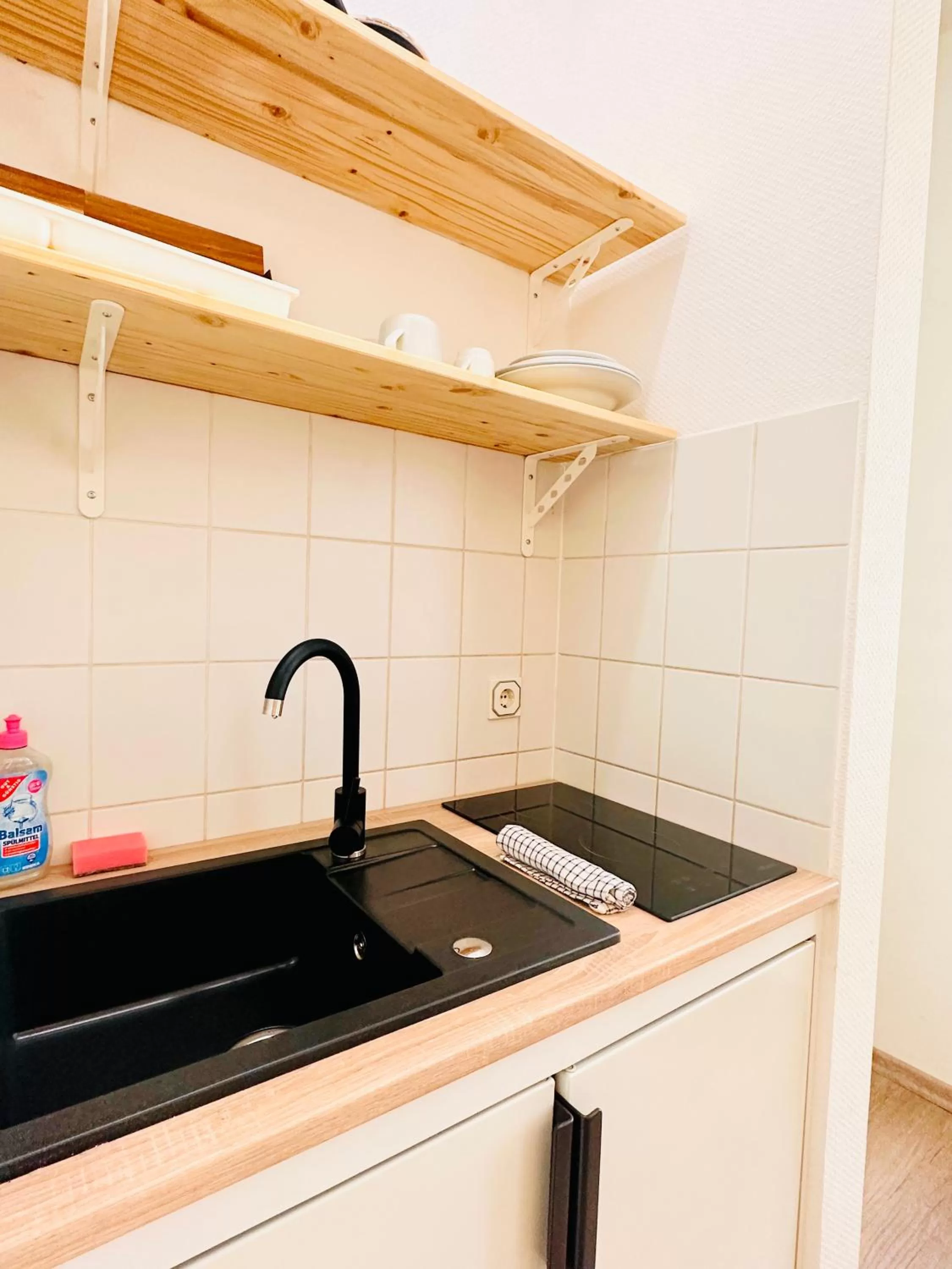 Kitchen/Kitchenette in Saale, Marktplatz Zentrum, Apartmenthaus am Dom von Plant Room
