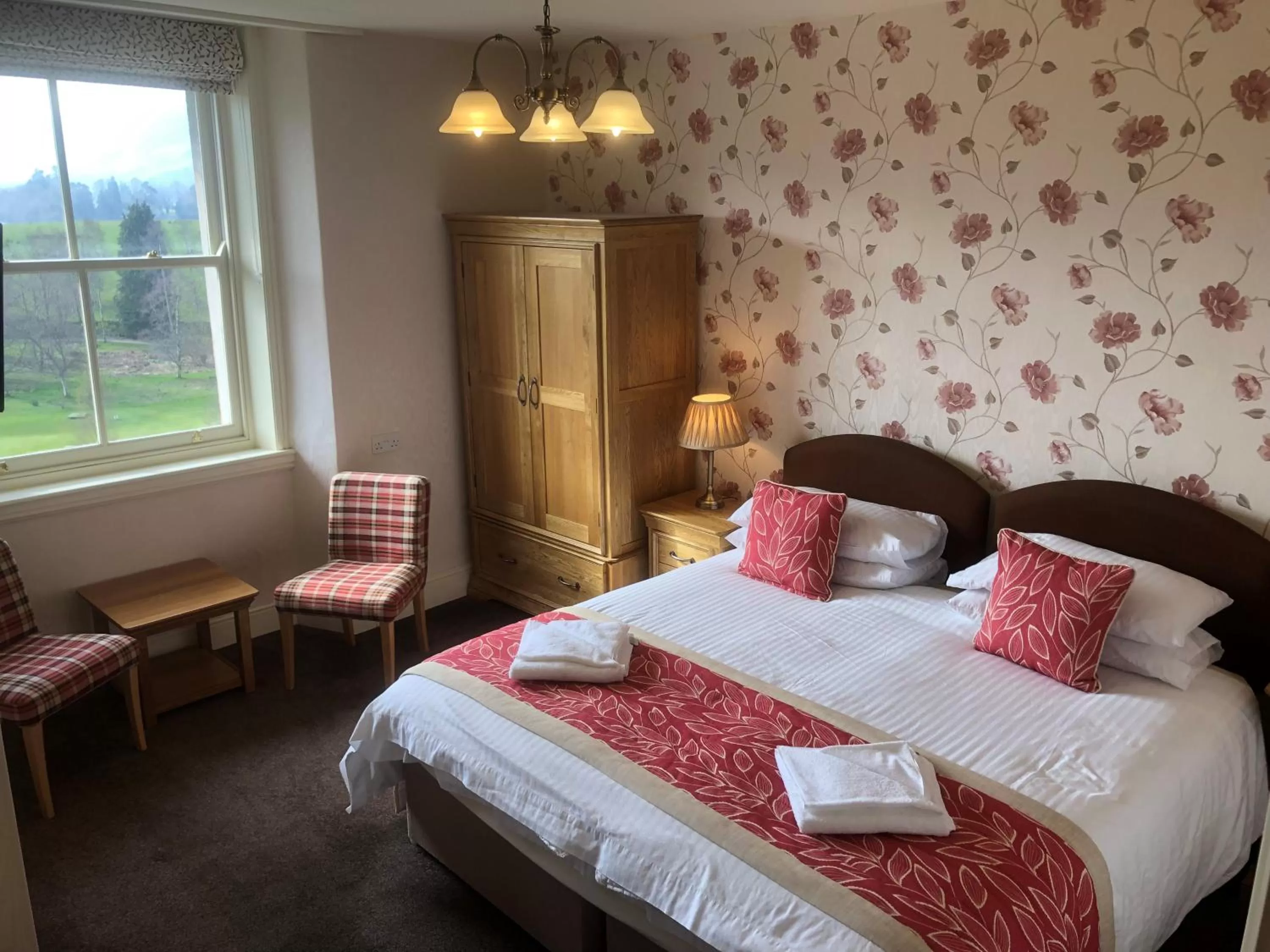 Bedroom, Bed in Crow Park Hotel