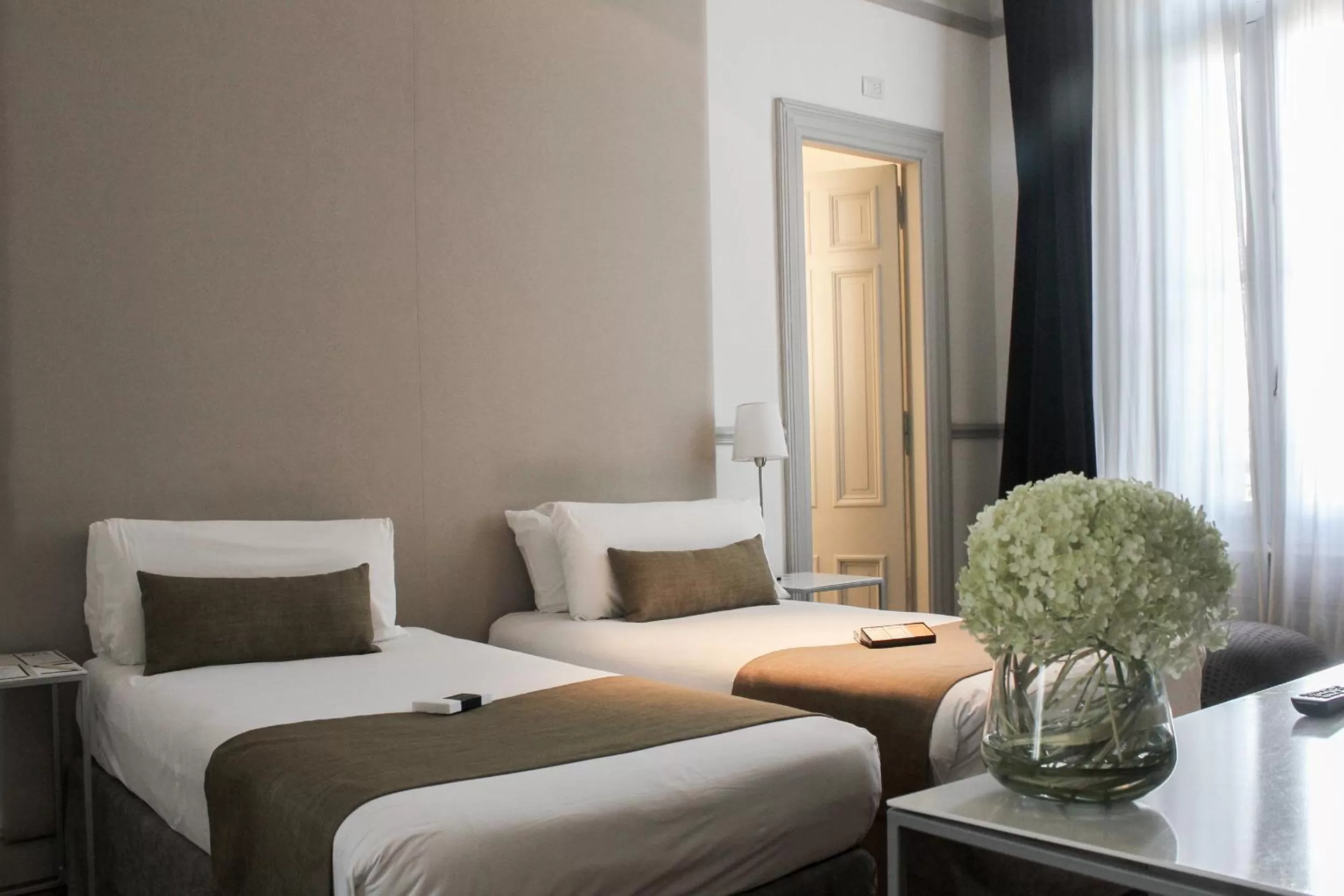 Bed in Esplendor by Wyndham Savoy Rosario