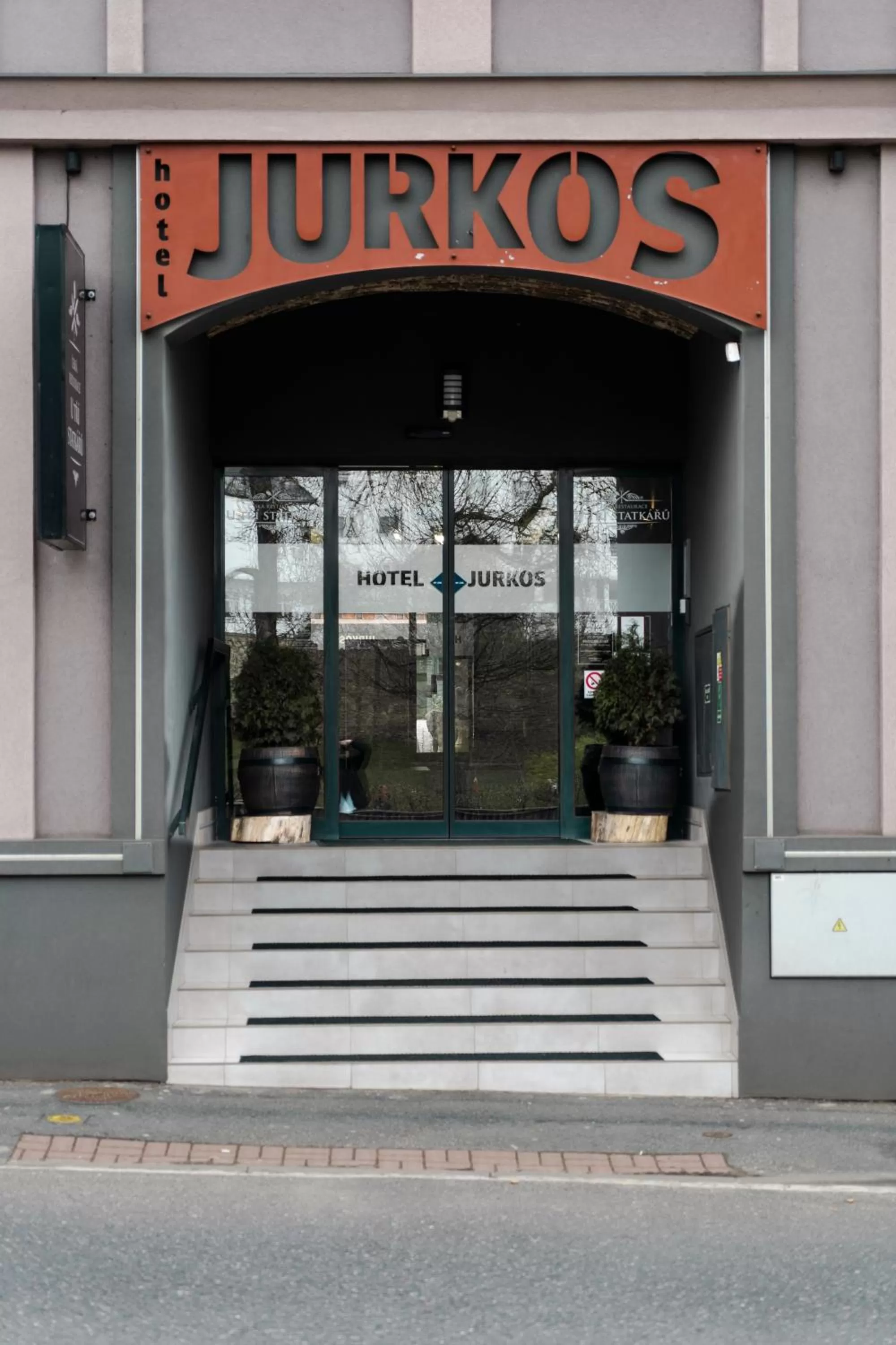 Facade/entrance in Hotel JURKOS